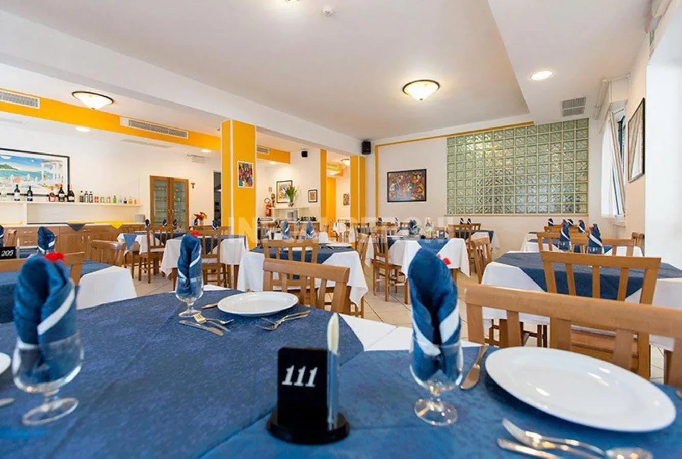 Restaurant/places to eat in Hotel Sasselli