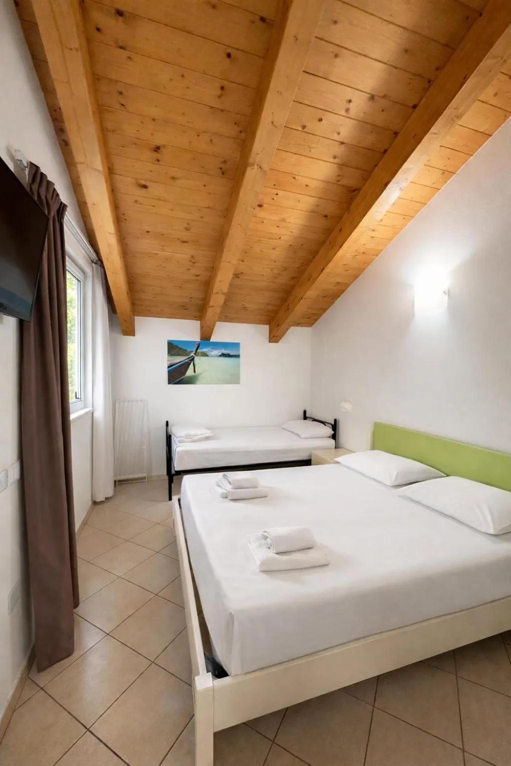 Bed in Hotel Sasselli Dipendenza Hotel Zamagna