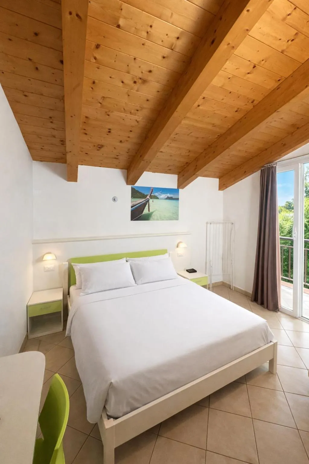 Bed in Hotel Sasselli Dipendenza Hotel Zamagna