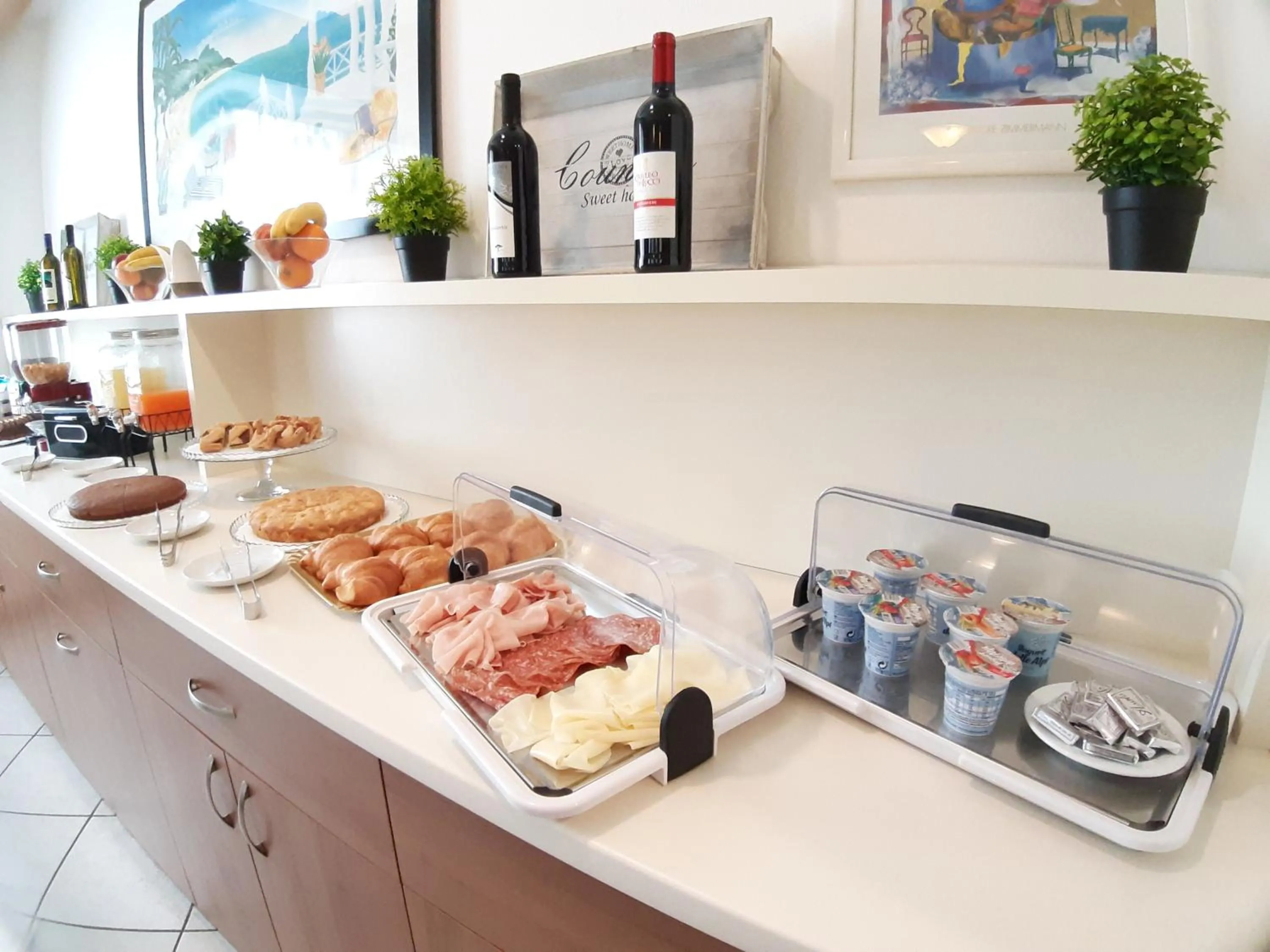 Breakfast in Hotel Sasselli