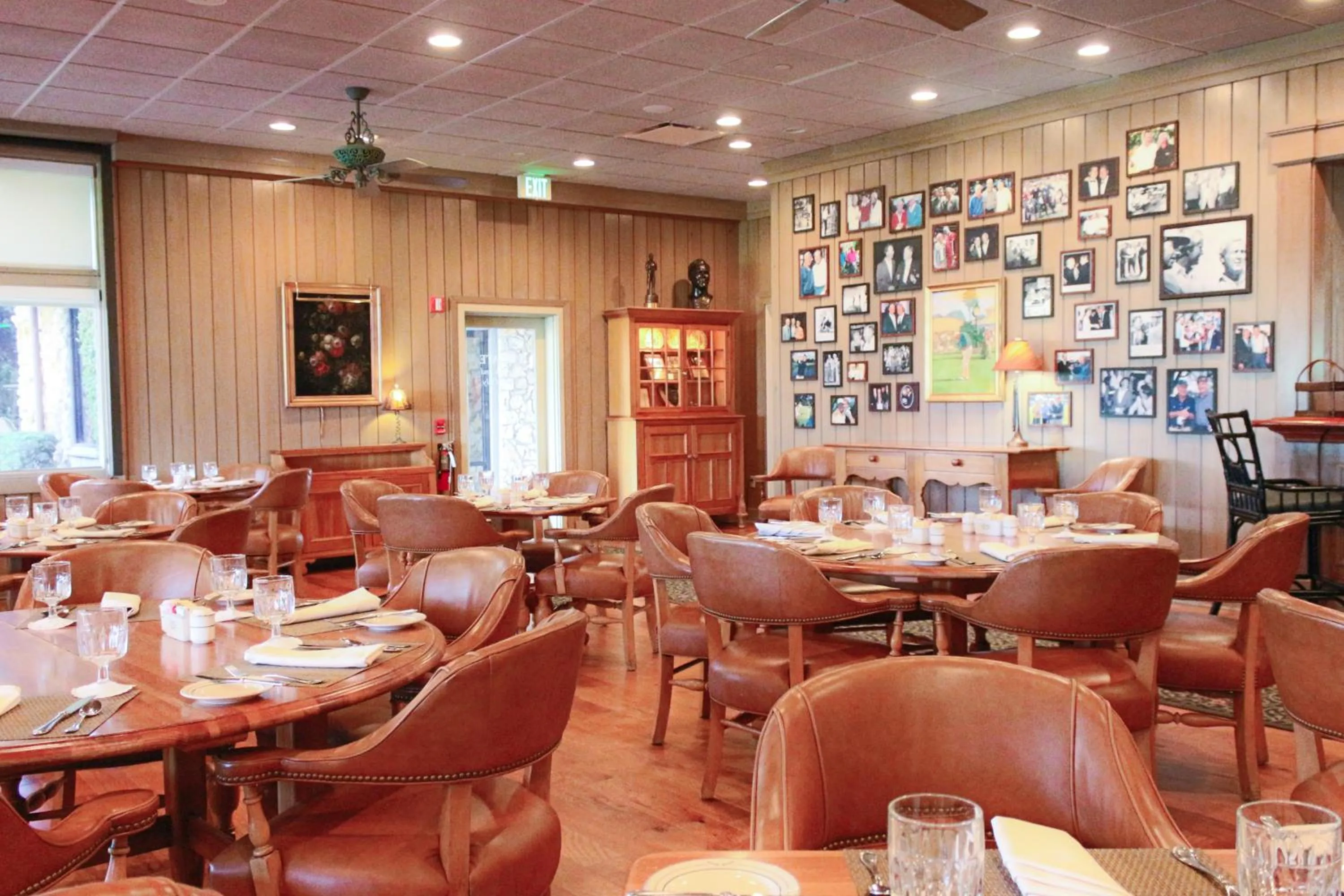 Restaurant/places to eat in Arnold Palmer's Bay Hill Club & Lodge
