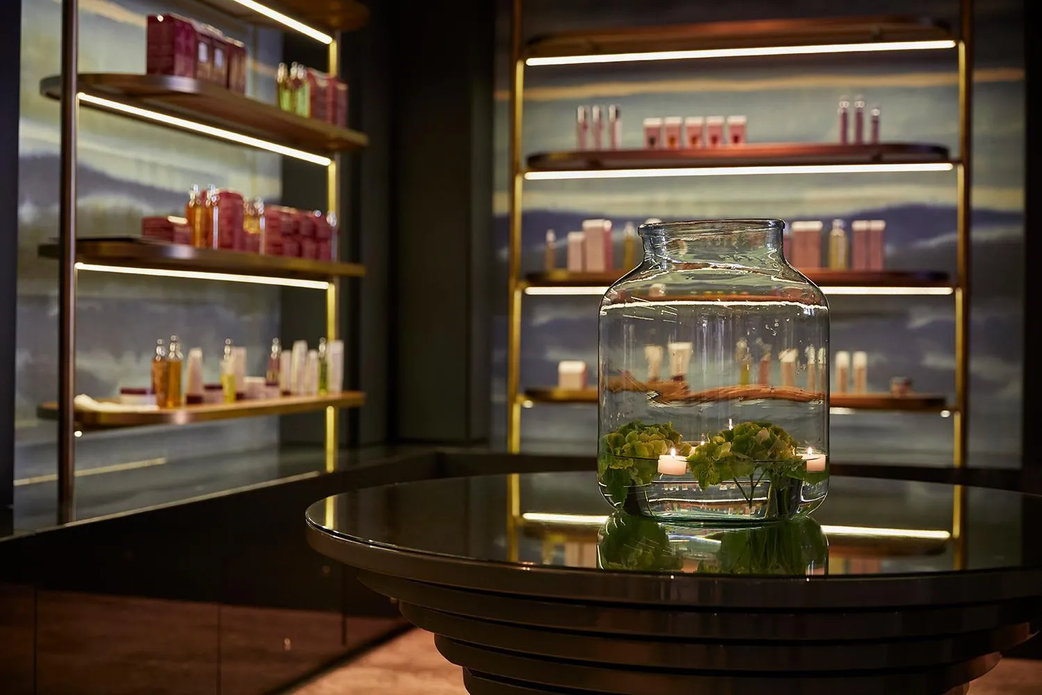 On-site shops in Infinity Hotel & Conference Resort Munich