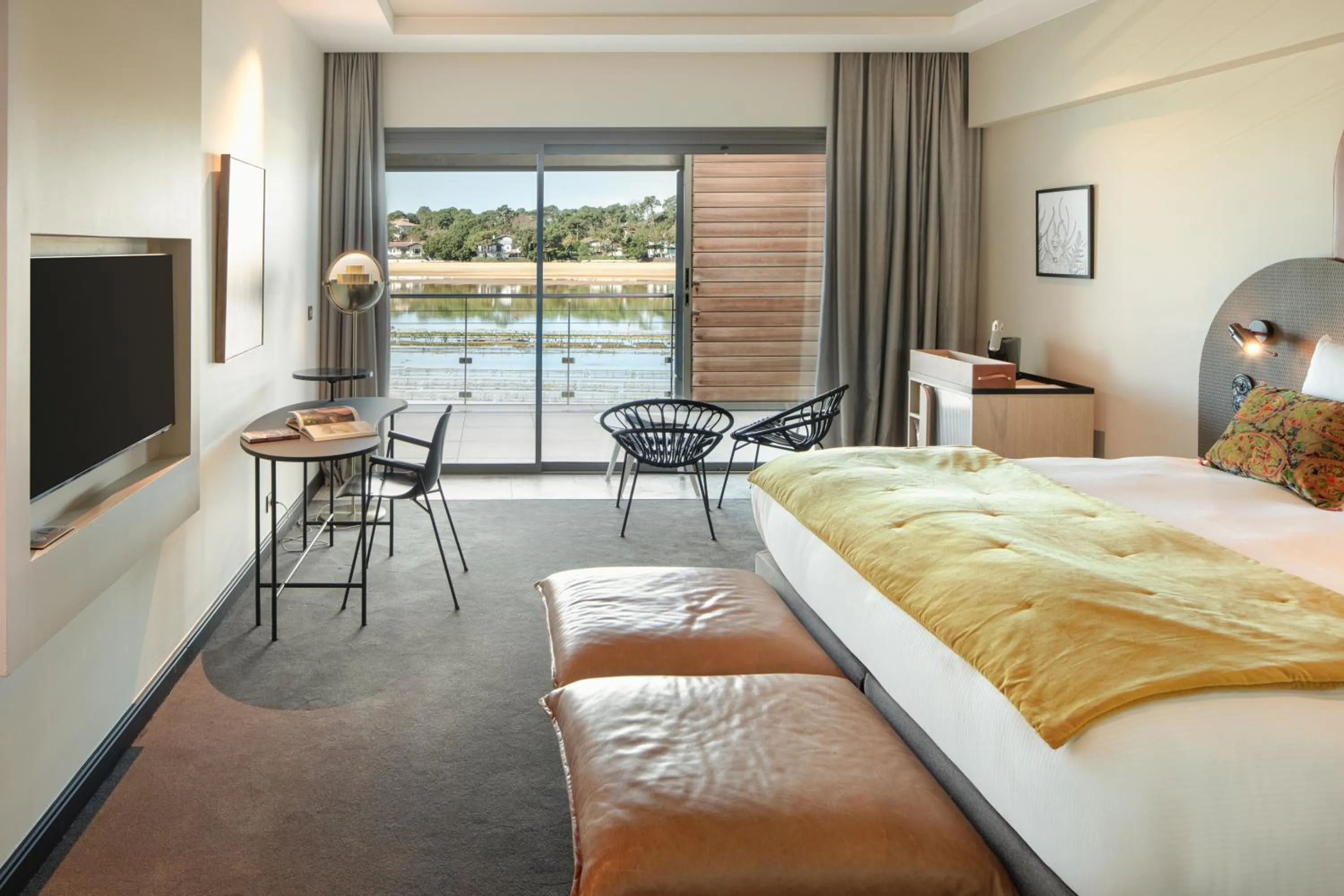 Bedroom, Bed in Hôtel & Spa Villa Seren