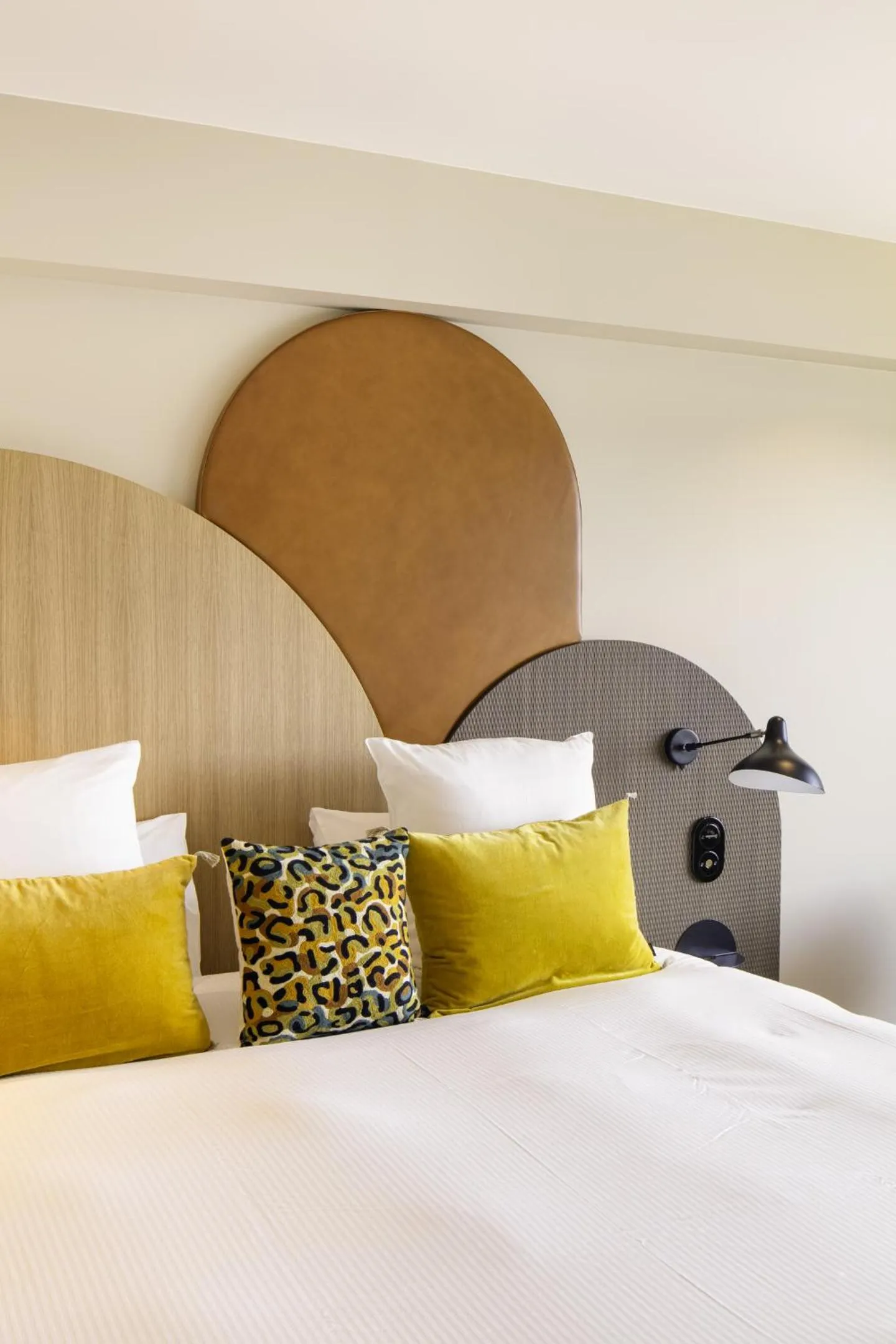 Bed in Hôtel & Spa Villa Seren