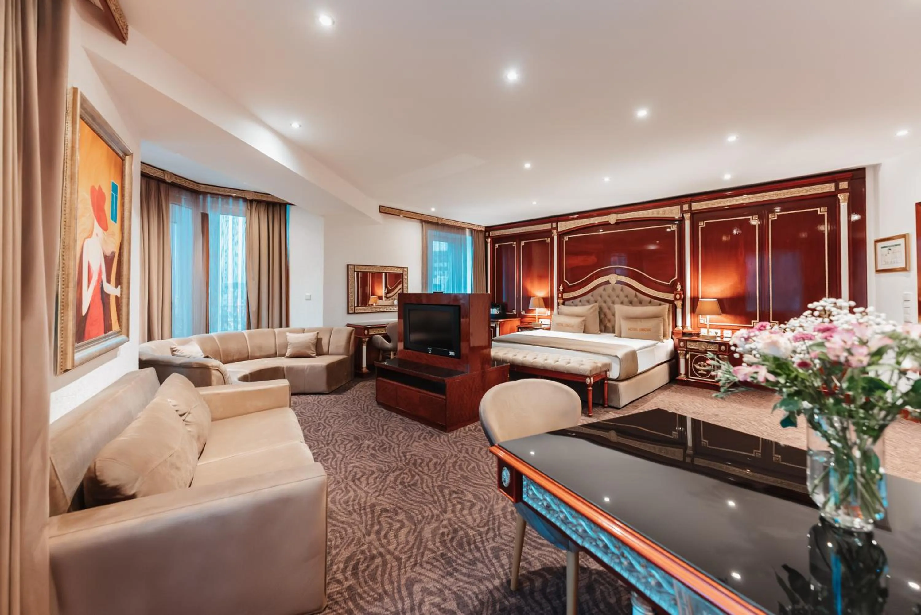 Photo of the whole room, Bed in Hotel Unique Dortmund Hauptbahnhof