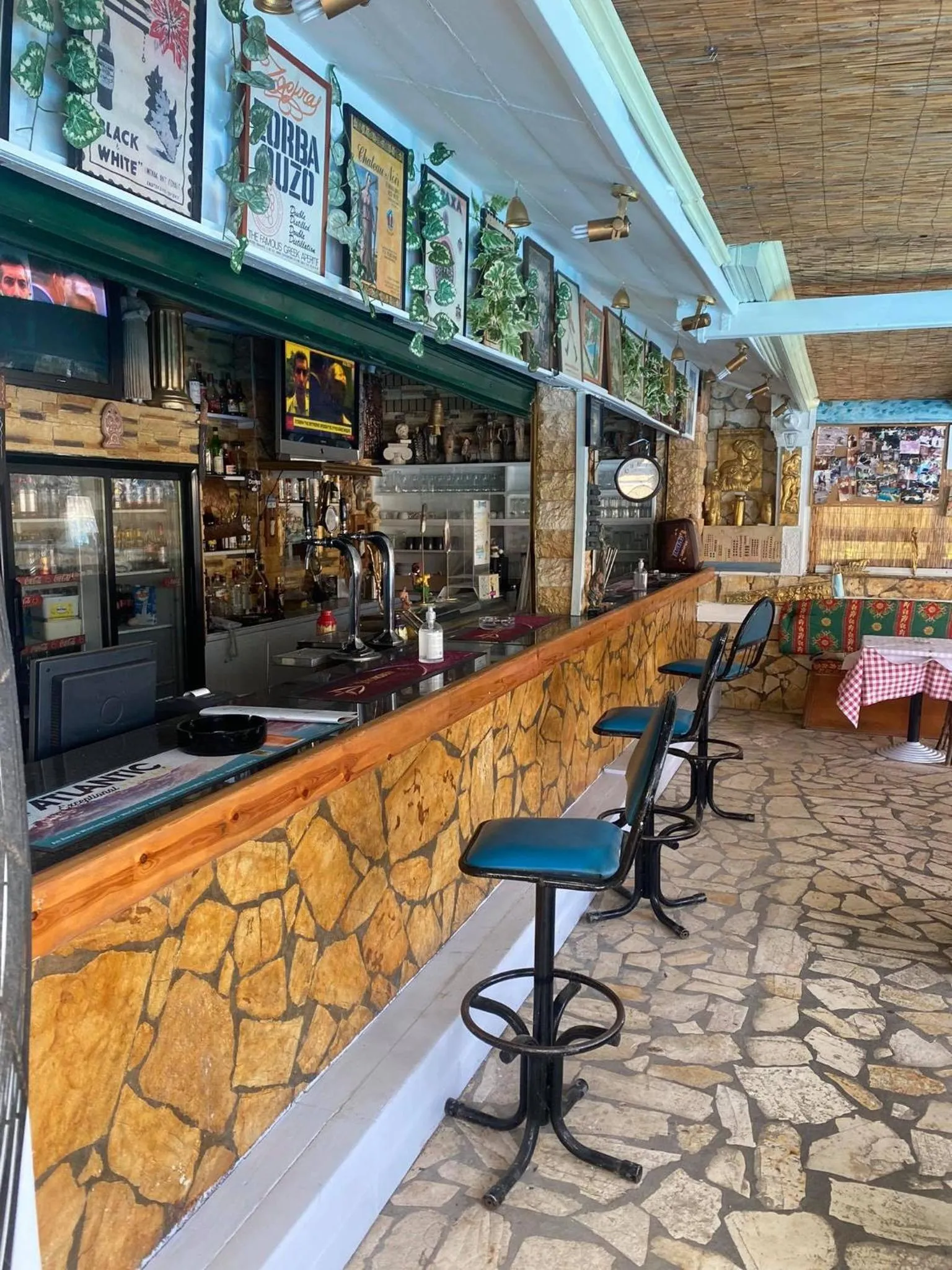 Alexandros Studios Apartments