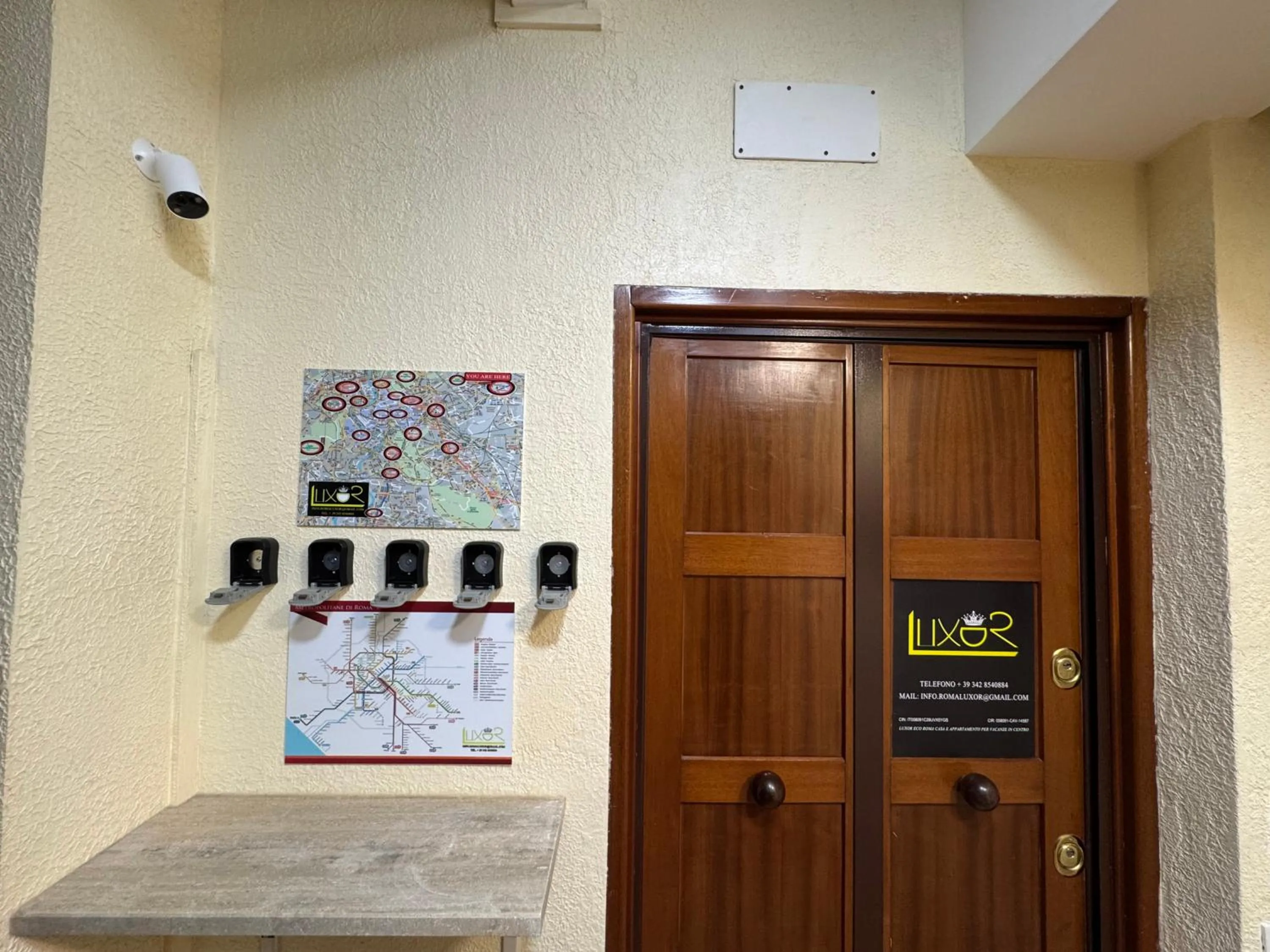 Property building in Fashion Lux