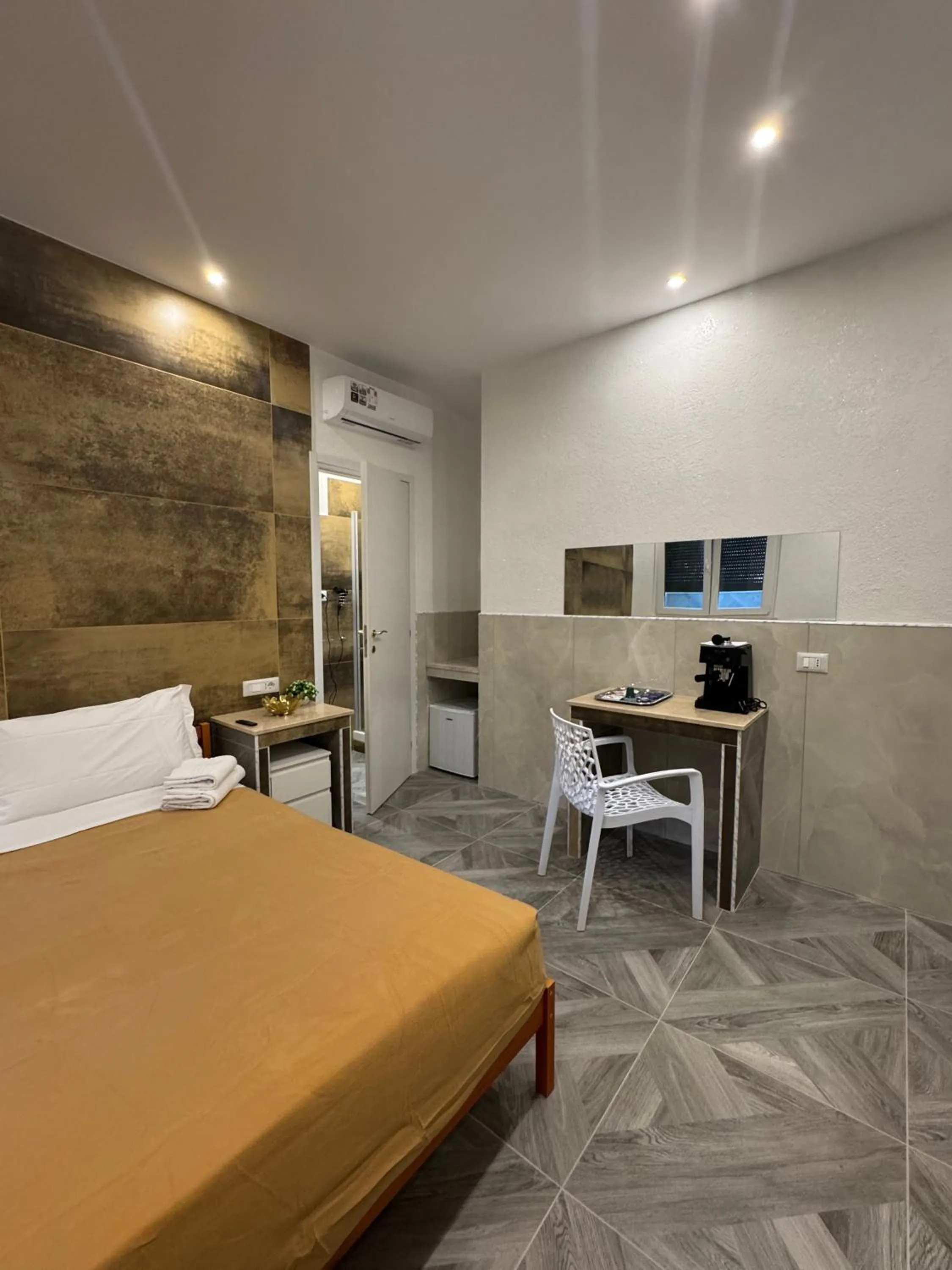 Bedroom in Fashion Lux