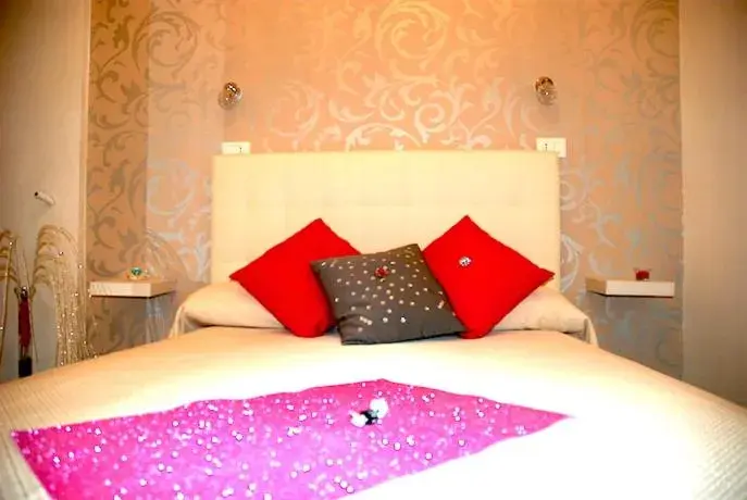 Deluxe Double Room - single occupancy in Fashion Lux Deluxe Double Room - single occupancy in Fashion Lux