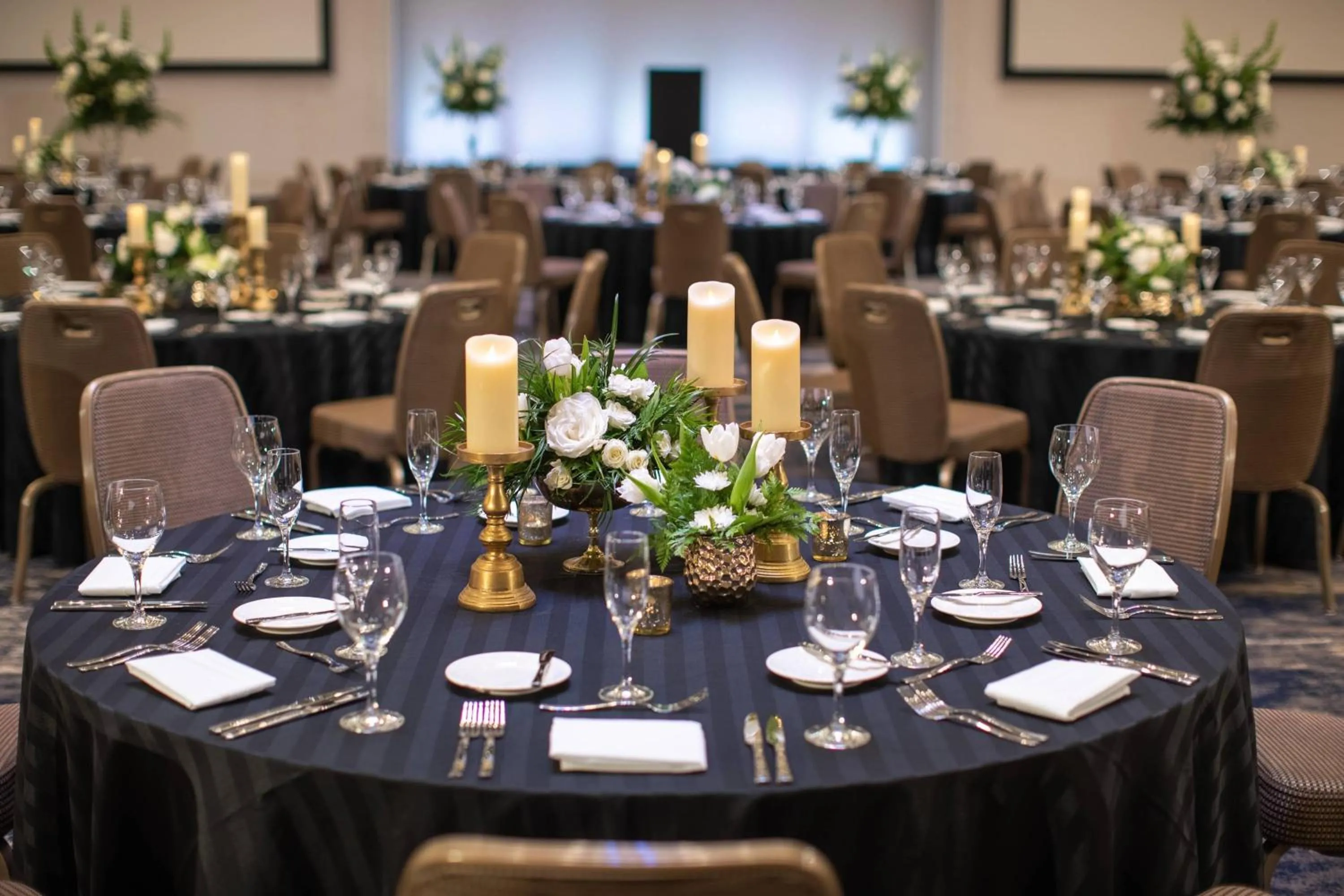 Lobby or reception in Renaissance Orlando at SeaWorld®