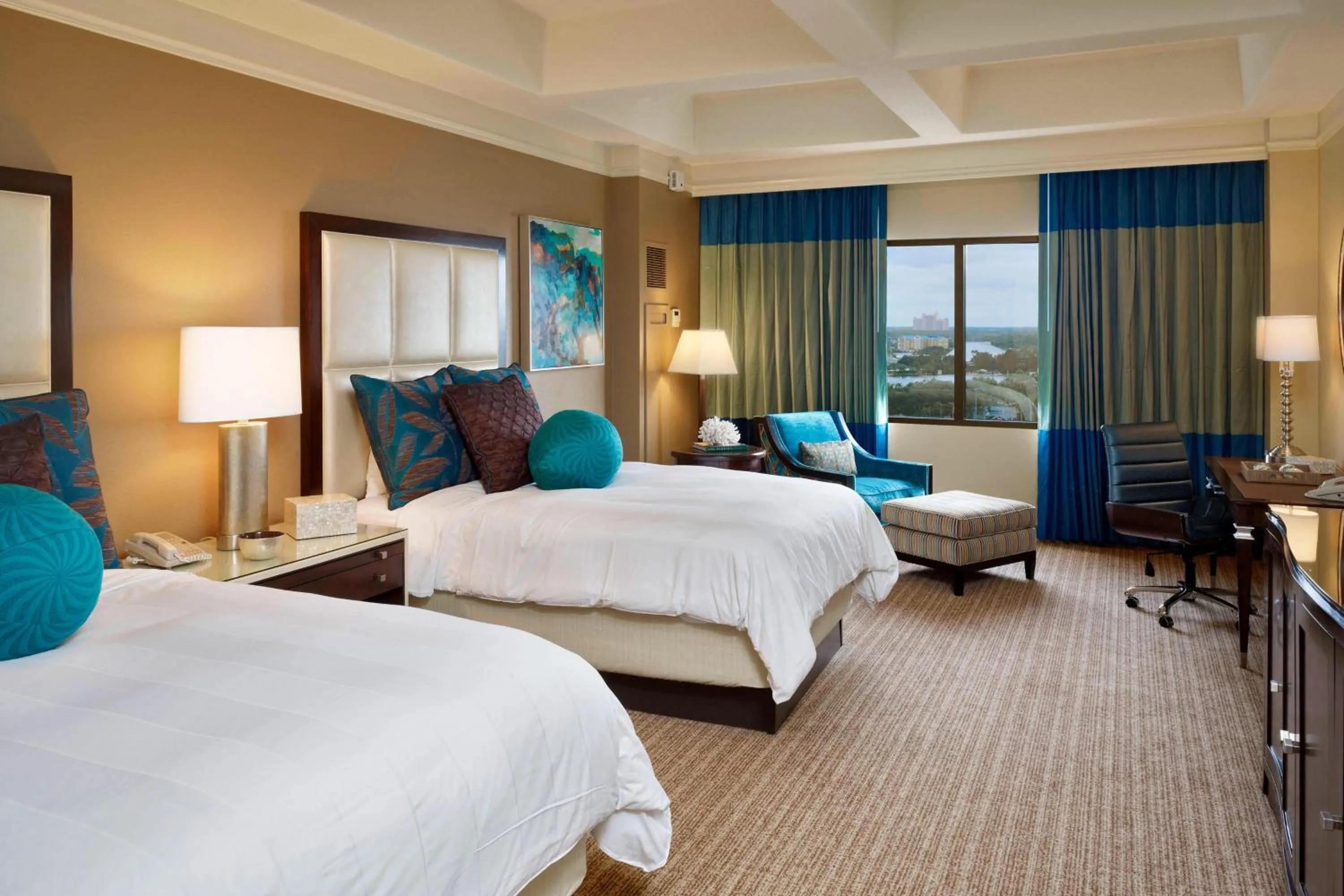 Bedroom, Bed in Renaissance Orlando at SeaWorld®
