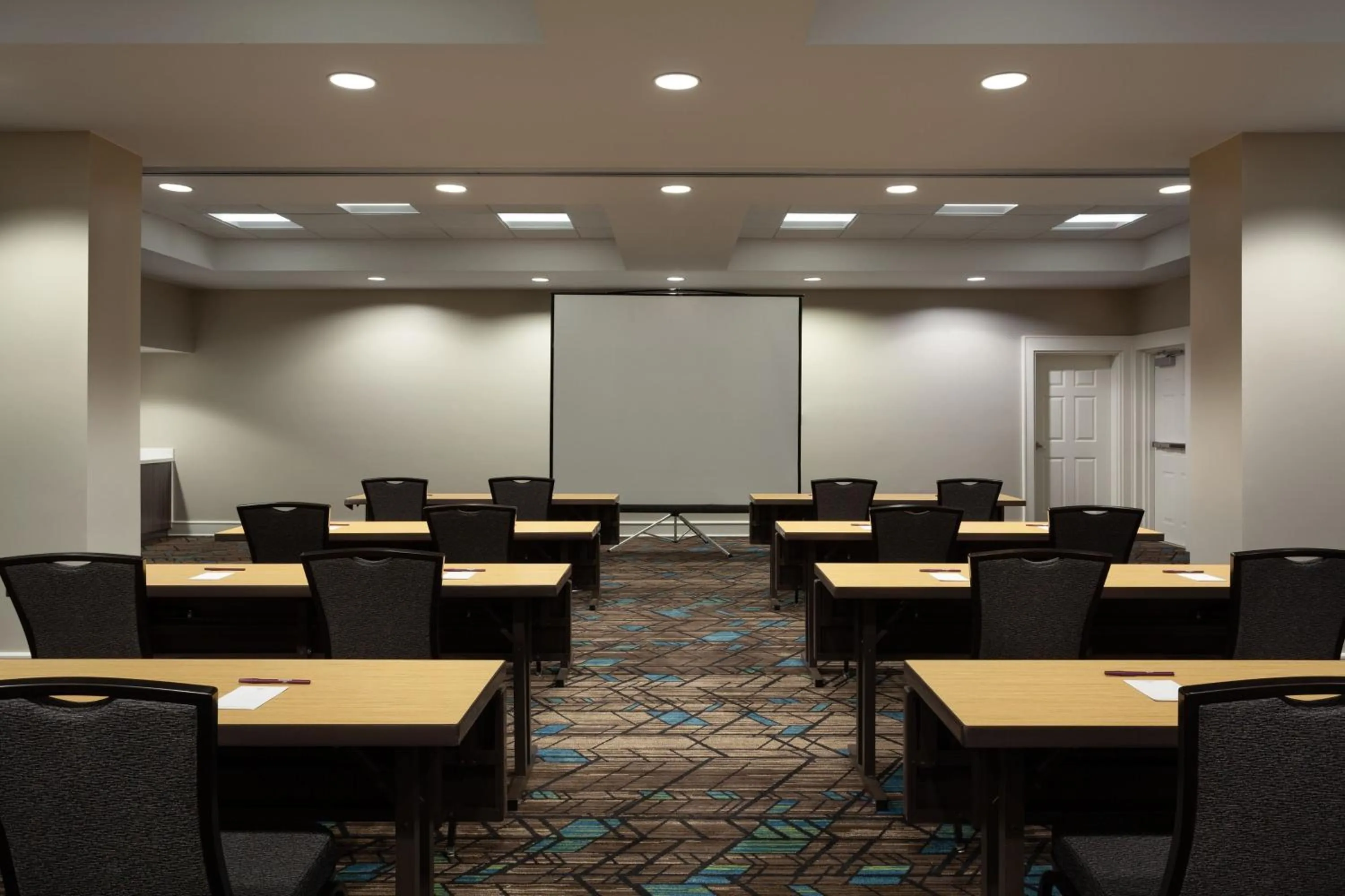 Meeting/conference room in Residence Inn by Marriott Orlando at SeaWorld
