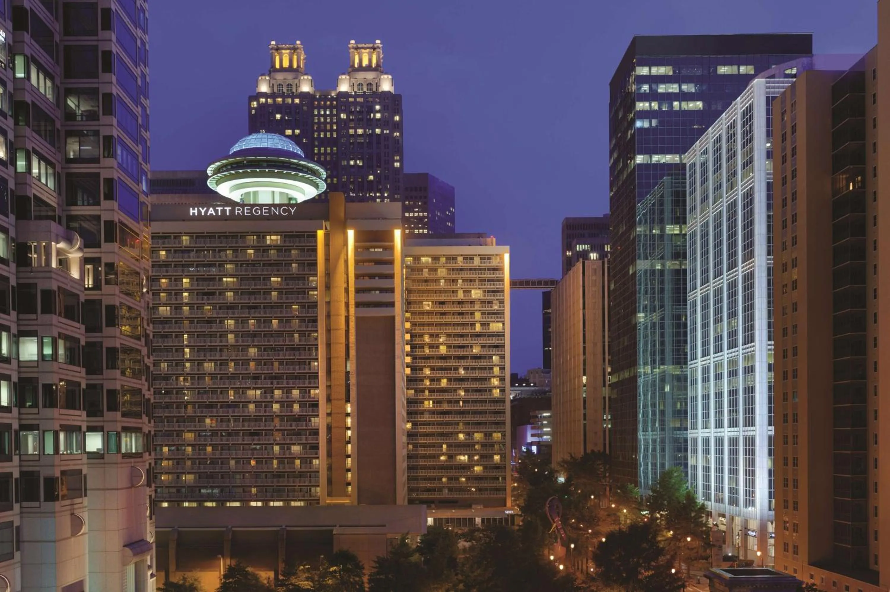 Property building in Hyatt Regency Atlanta