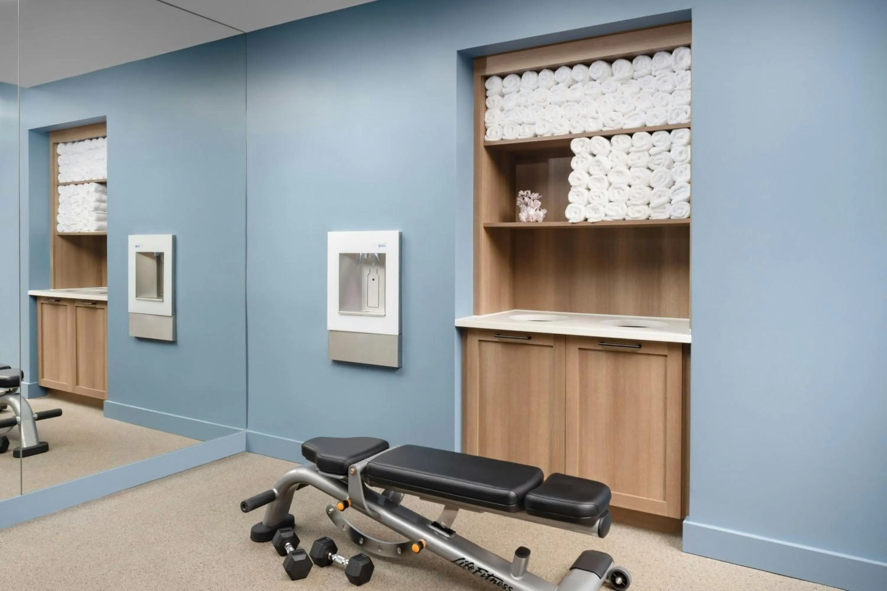 Fitness centre/facilities in Courtyard by Marriott Oceanside Fort Lauderdale Beach