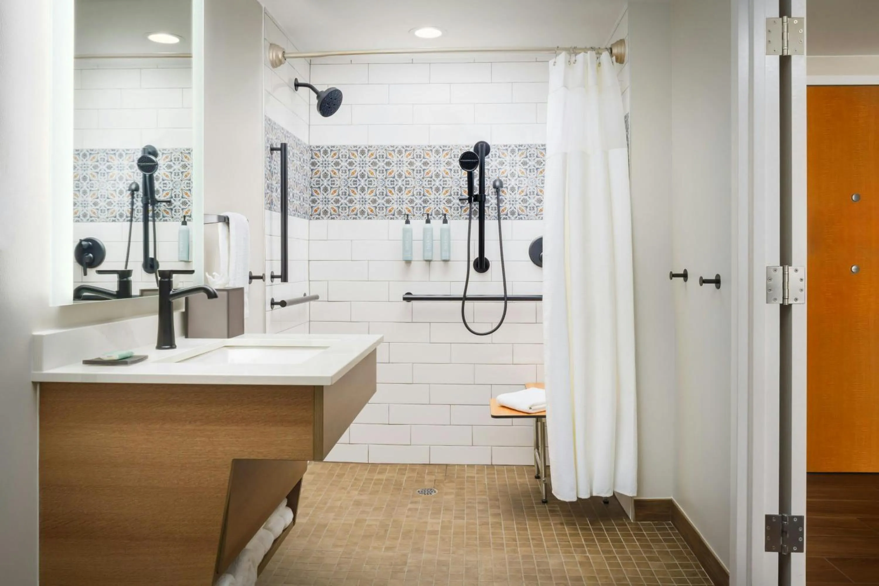 Bathroom in Courtyard by Marriott Oceanside Fort Lauderdale Beach