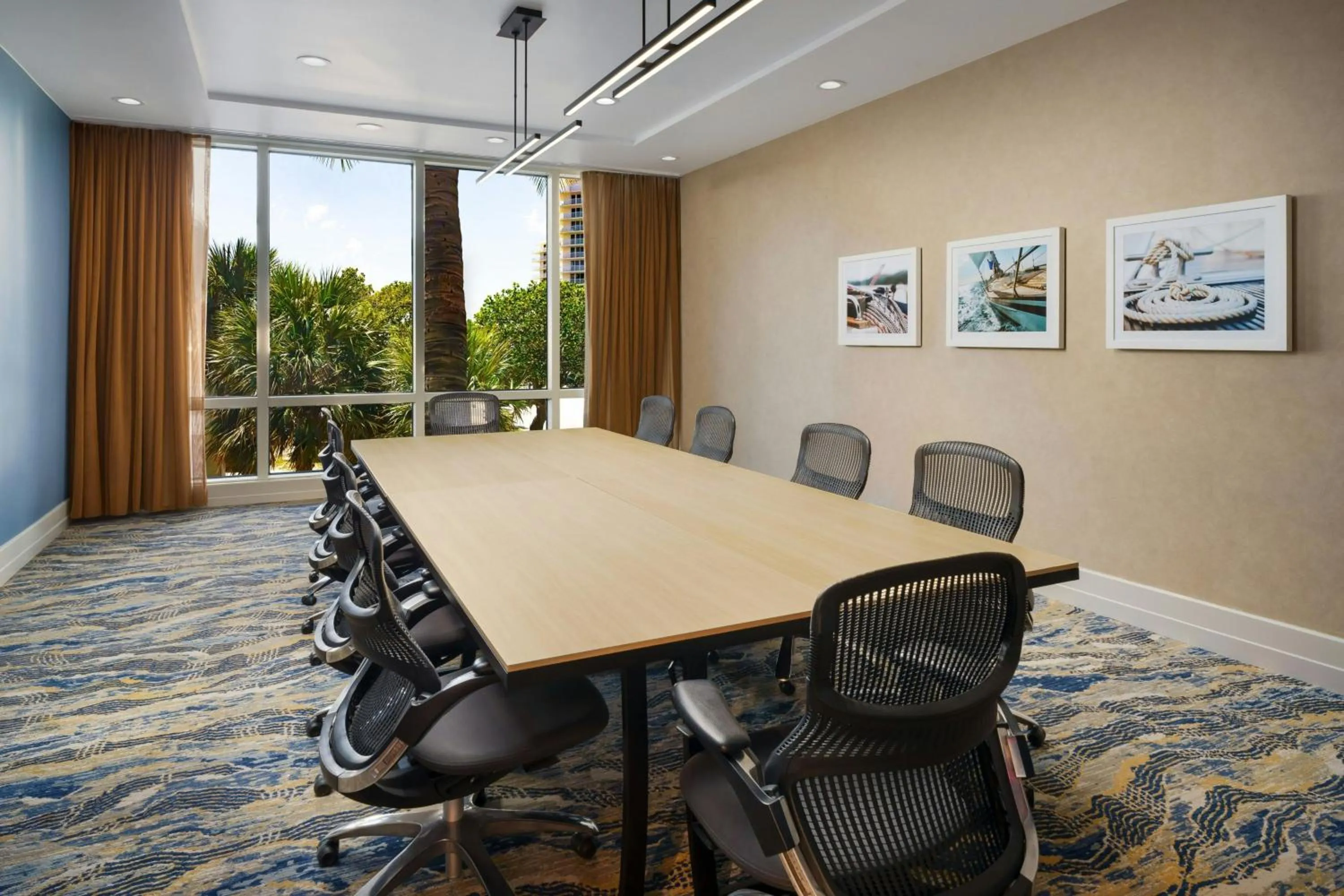 Meeting/conference room in Courtyard by Marriott Oceanside Fort Lauderdale Beach