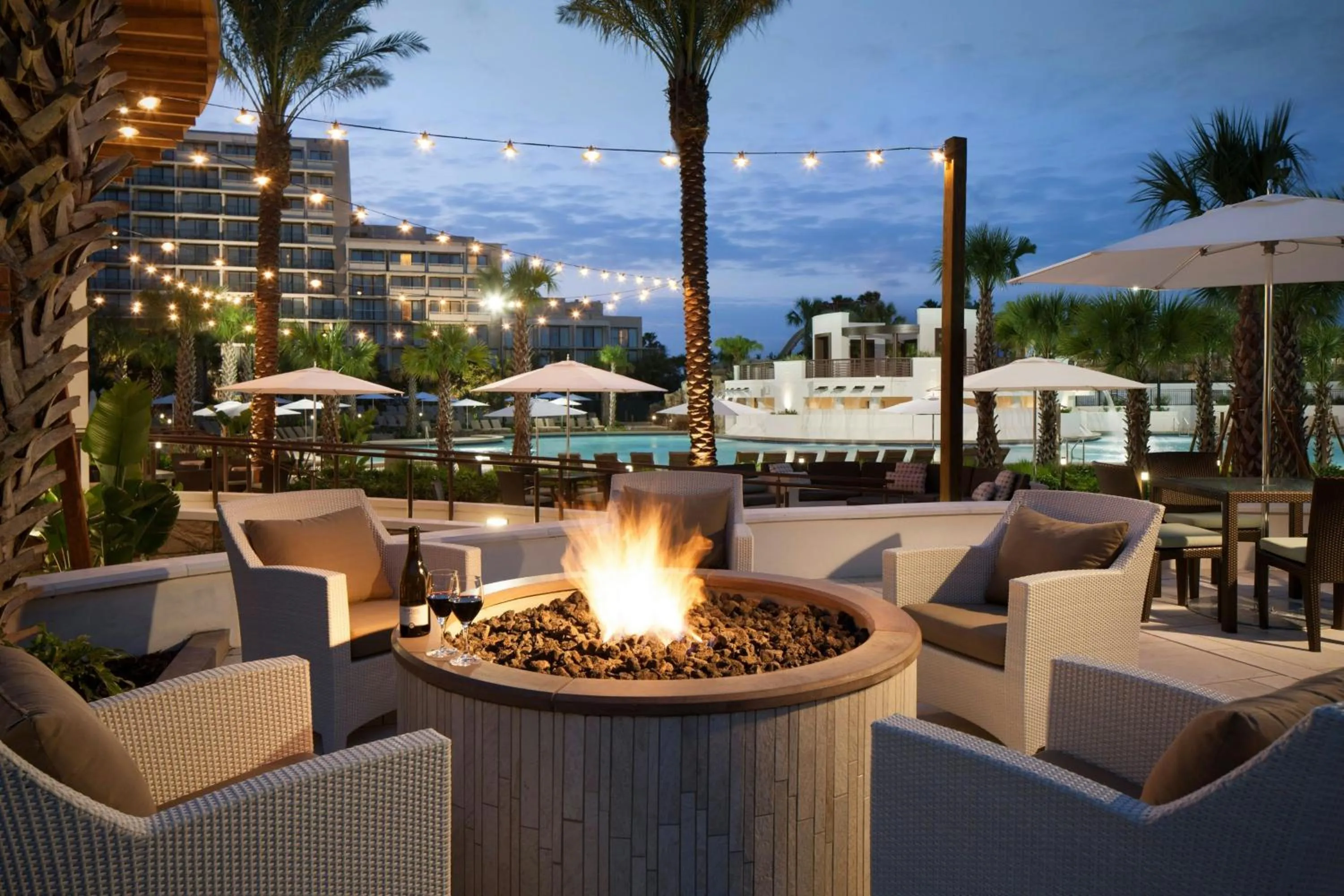 Swimming pool in Orlando World Center Marriott