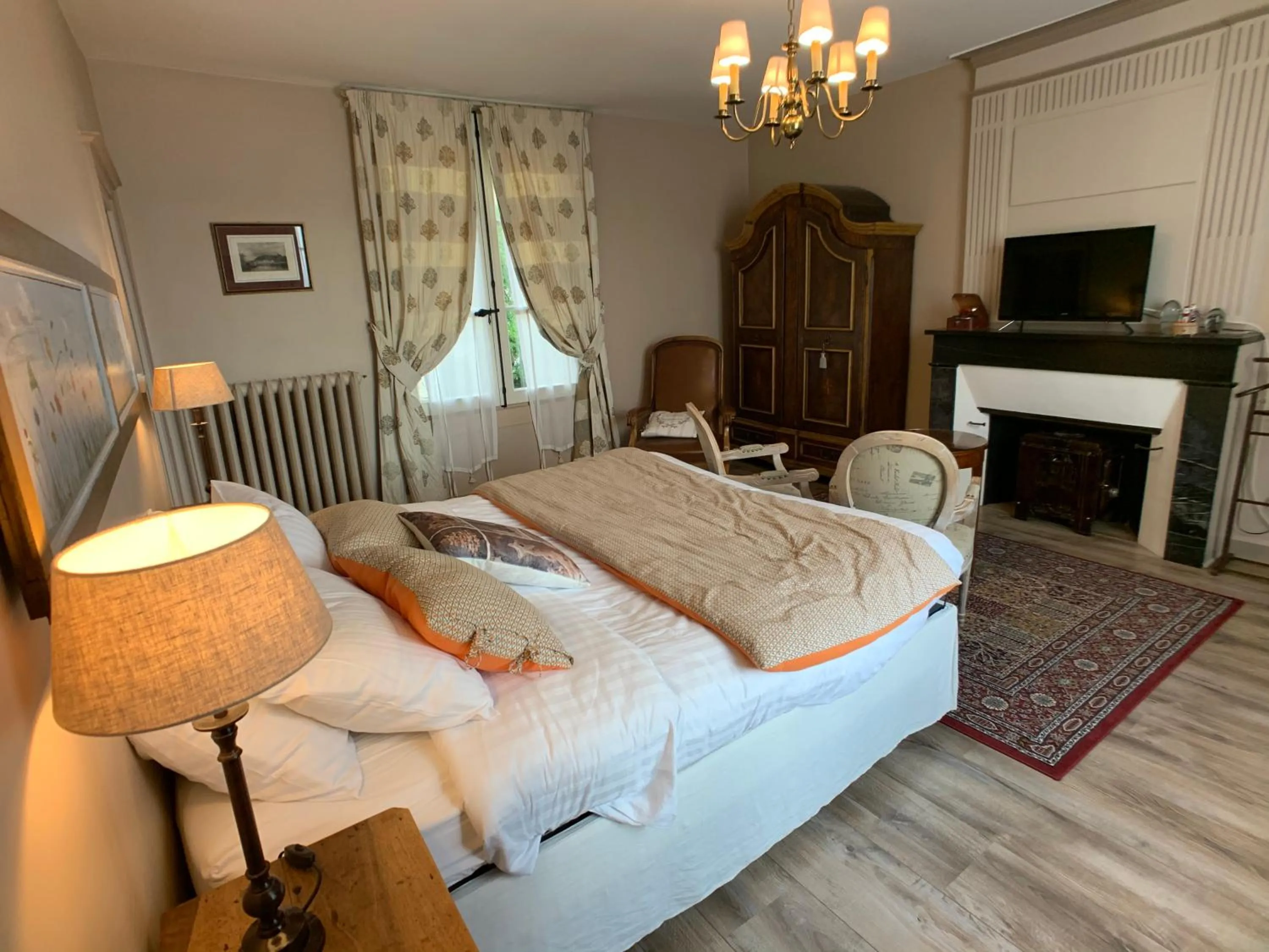 Bedroom, Bed in Au Relais Saint Maurice