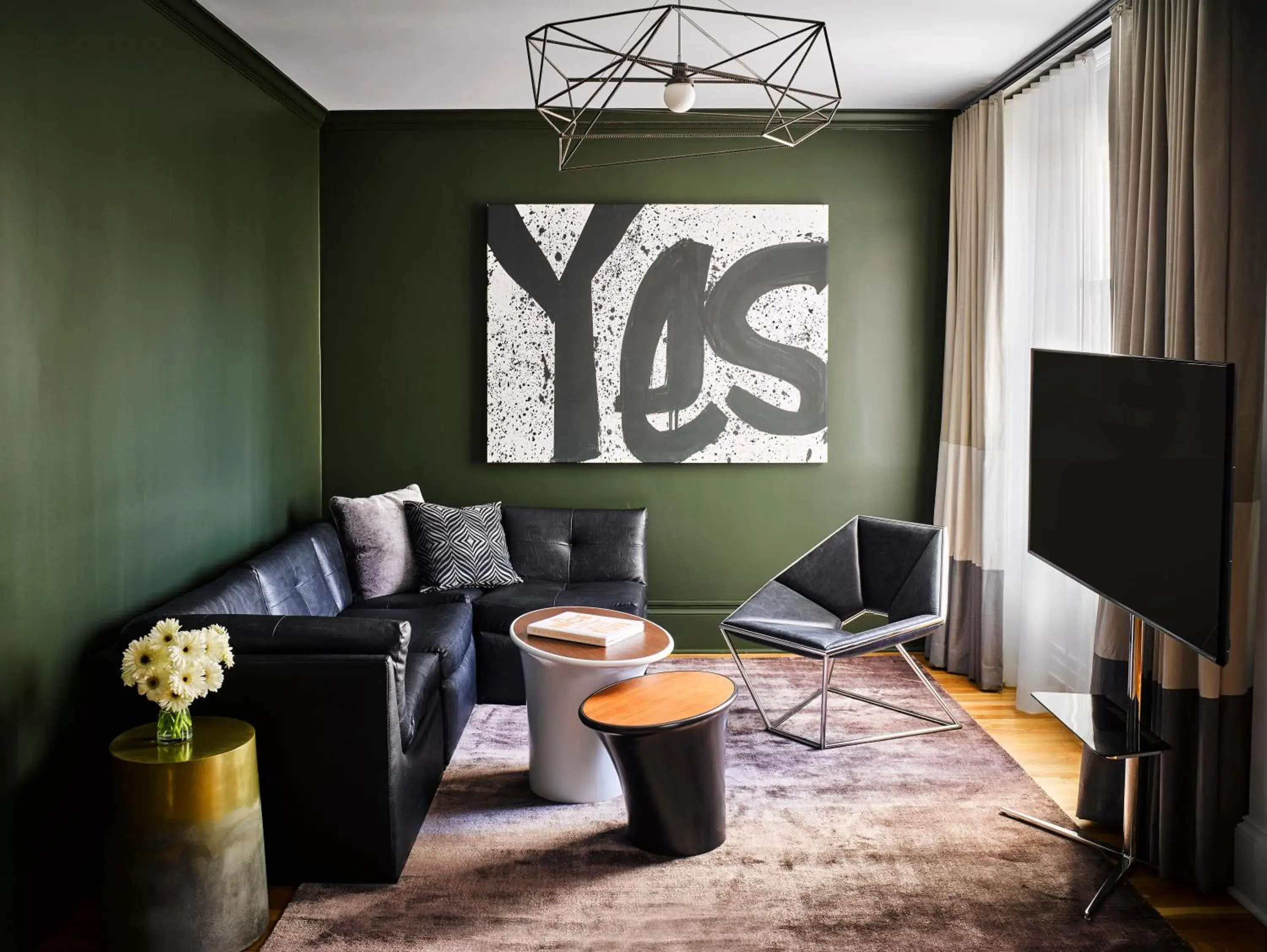 Presidential Suite in Hotel Zeppelin San Francisco Presidential Suite in Hotel Zeppelin San Francisco