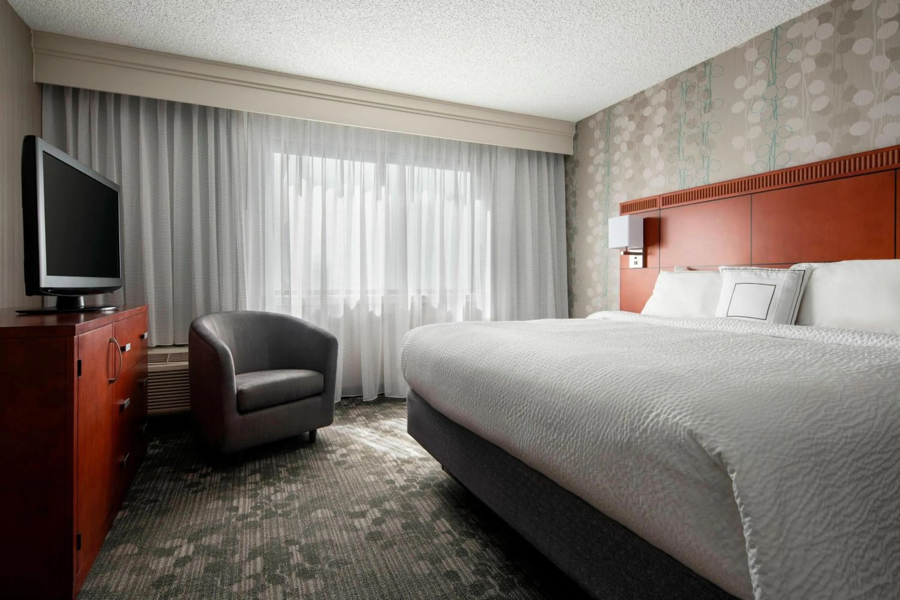 Bedroom, Bed in Courtyard by Marriott San Francisco Airport