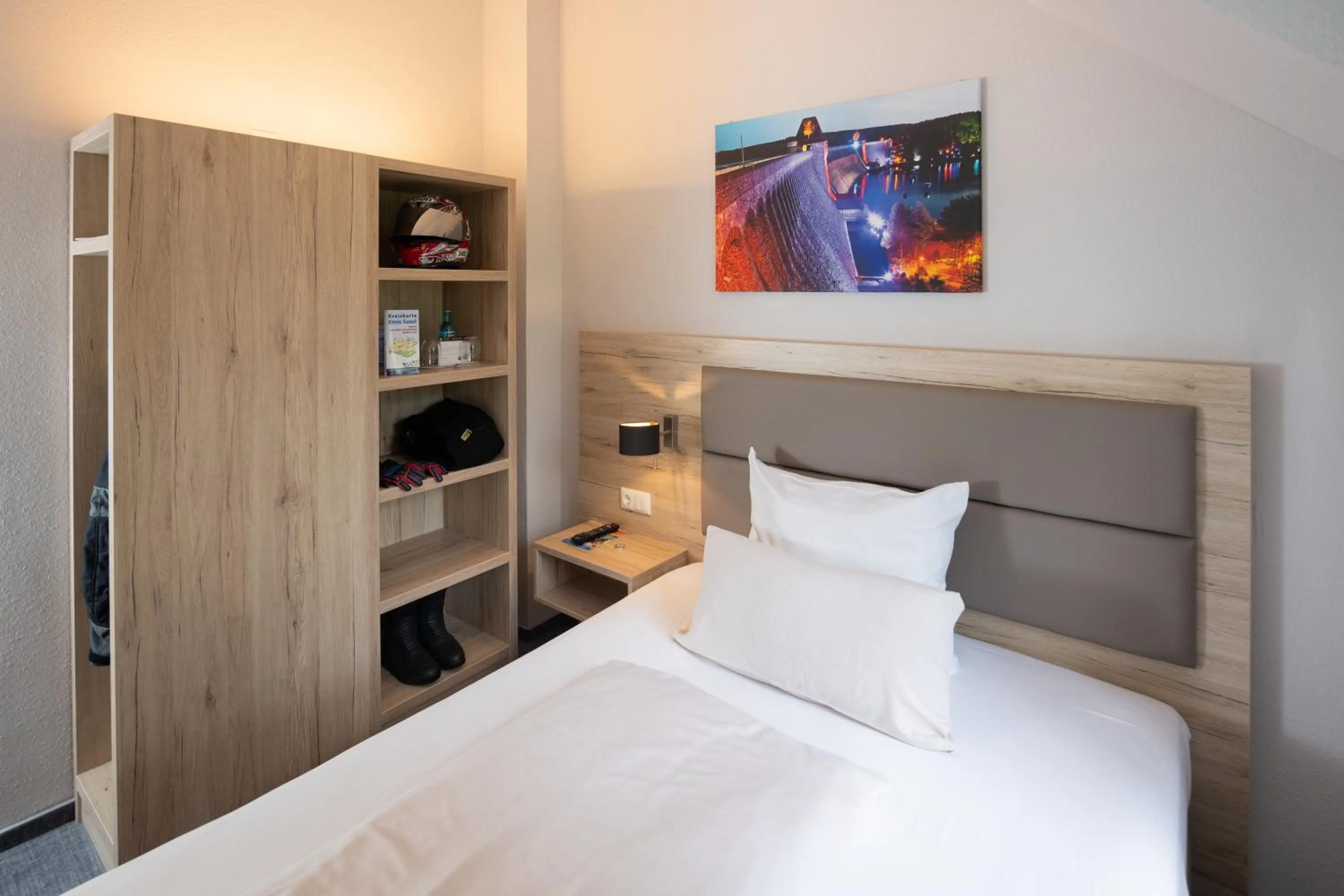 Bed in Hotel Haus Delecke