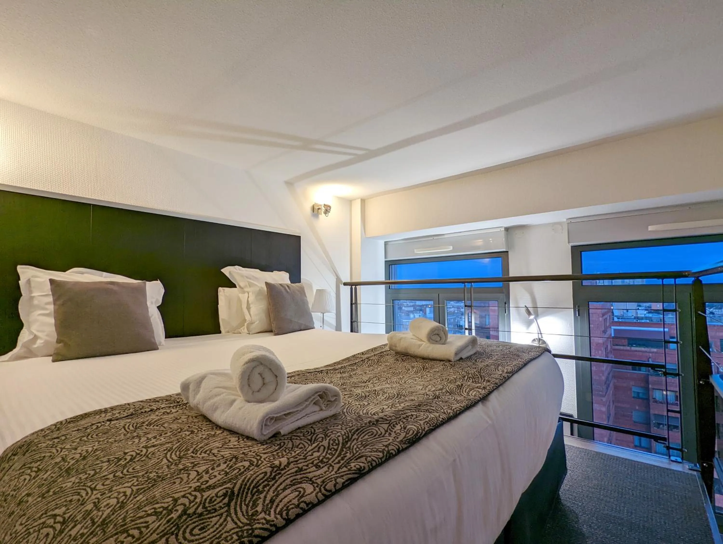 Bed in Haut Lofts - Toulouse Centre Ramblas
