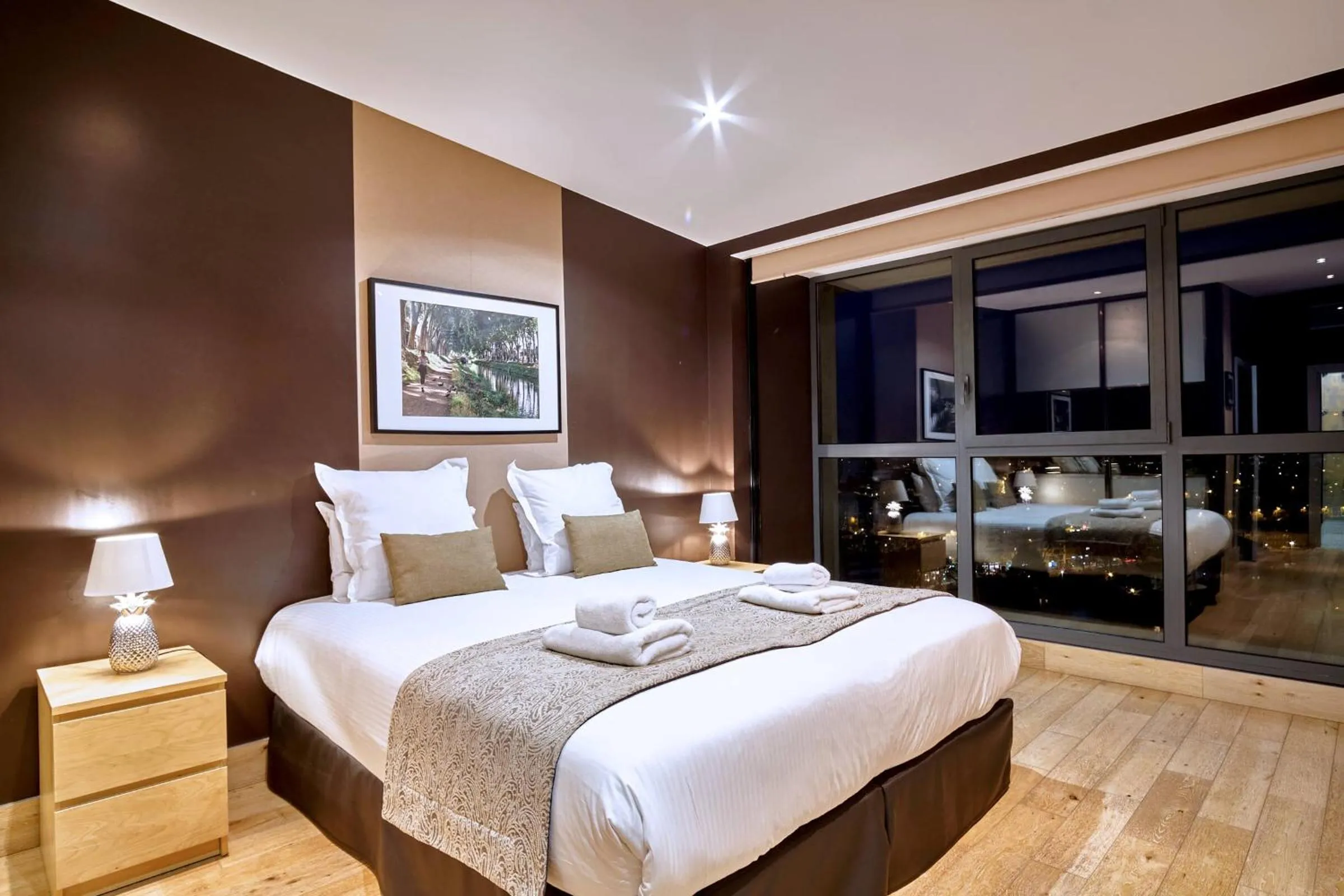 Decorative detail, Bed in Haut Lofts - Toulouse Centre Ramblas