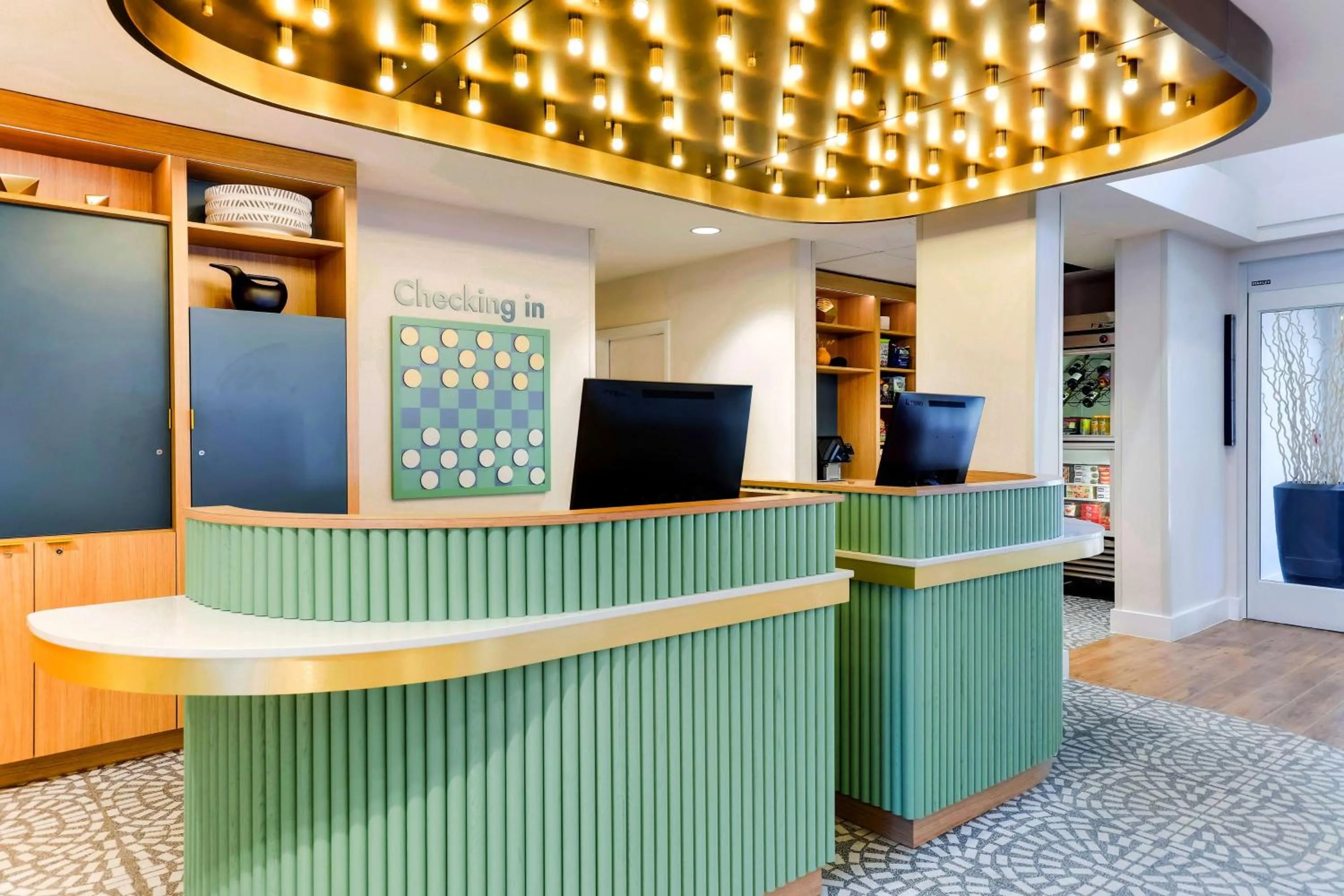 Lobby or reception in Sonesta Select San Francisco Airport Oyster Point Waterfront