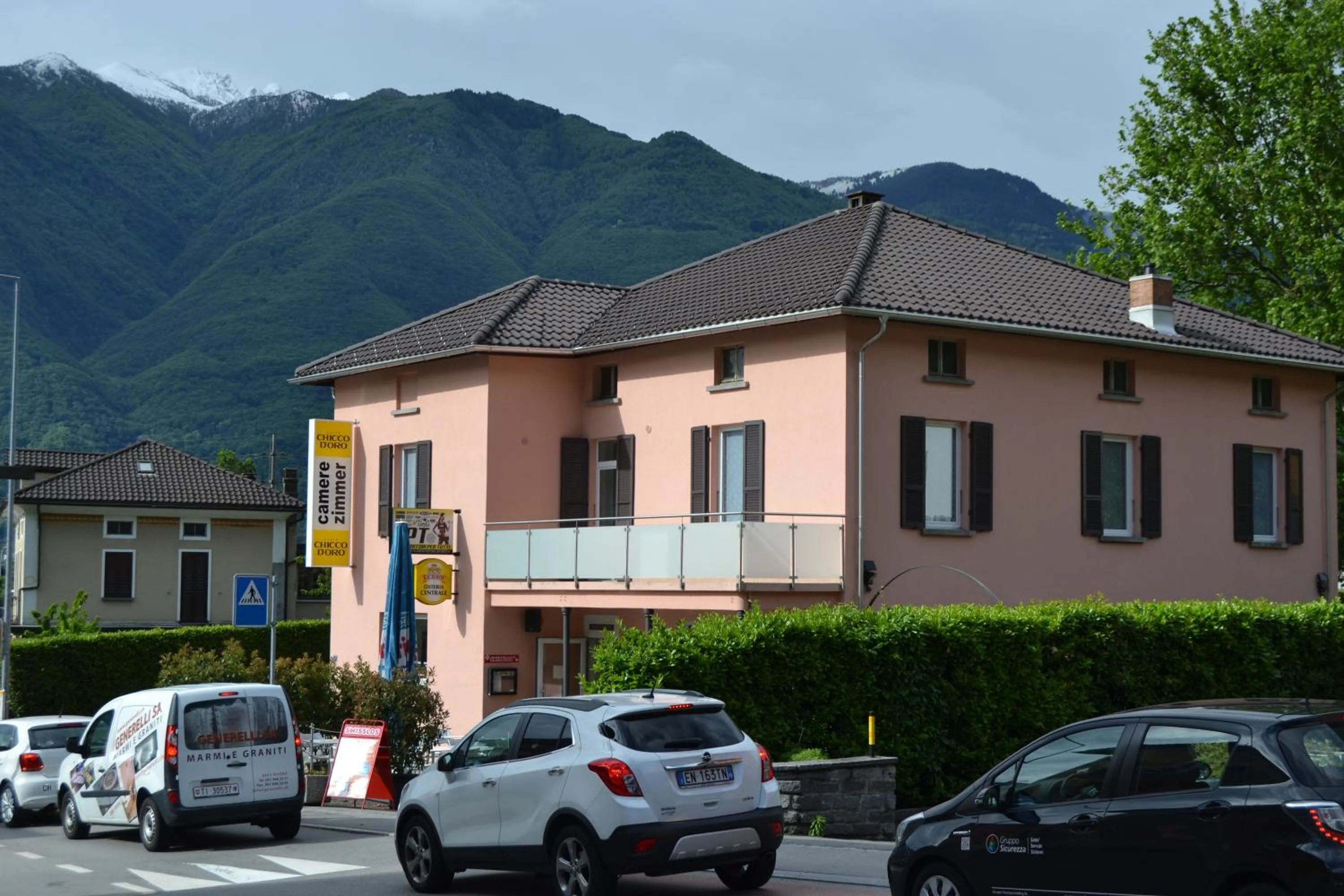 Facade/entrance in Osteria Centrale