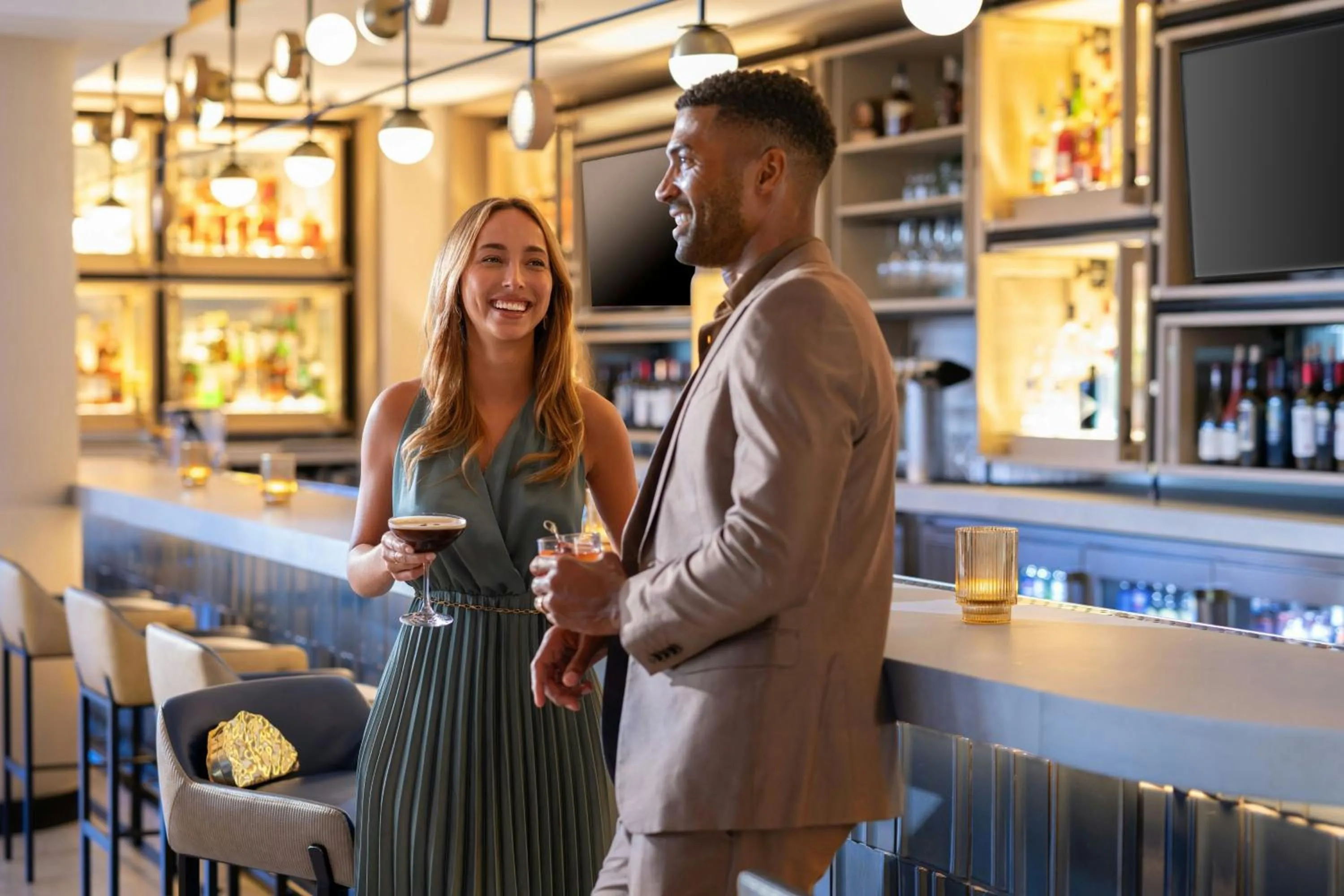 Lounge or bar in Miami Marriott Biscayne Bay