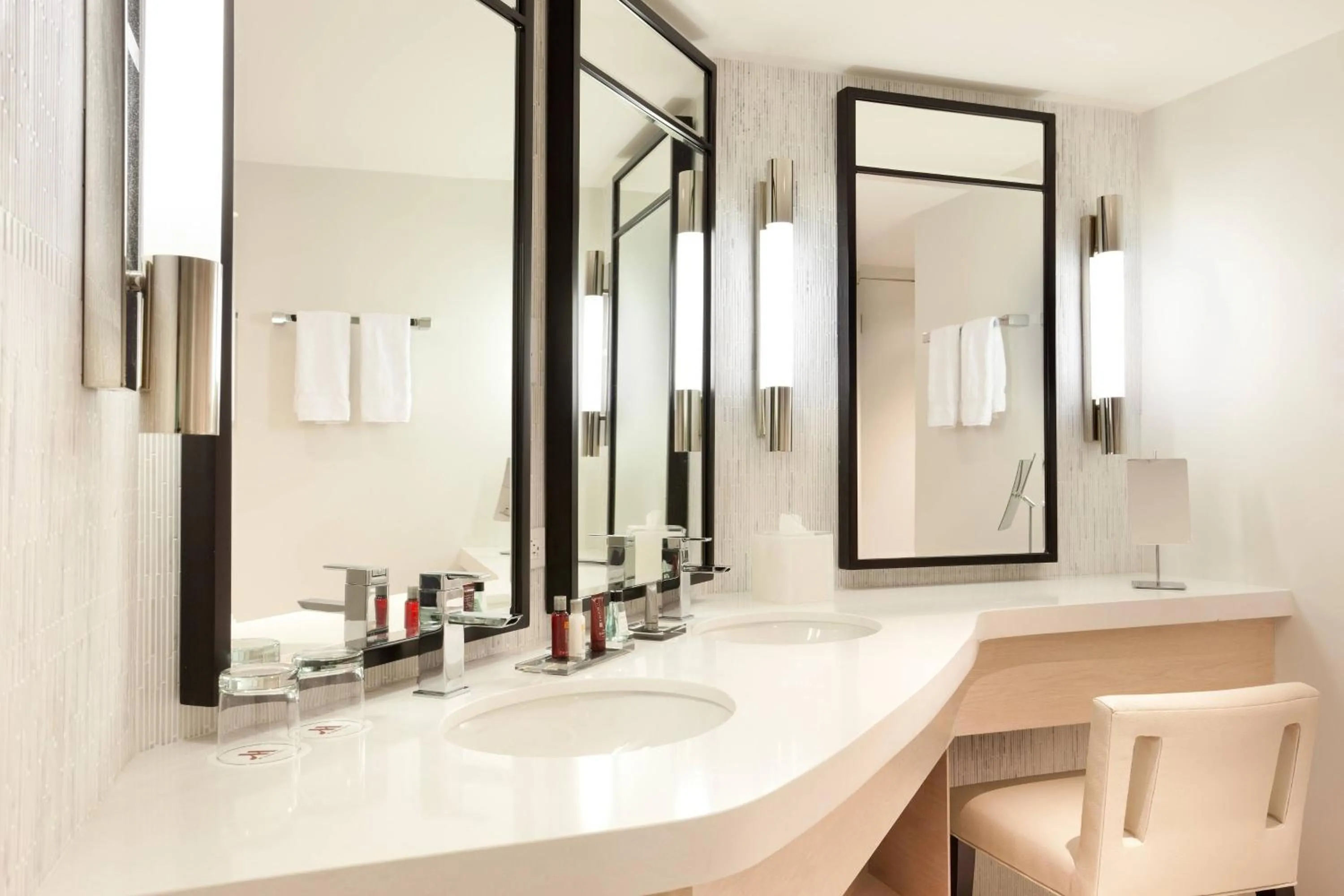 Bathroom in Marriott Stanton South Beach