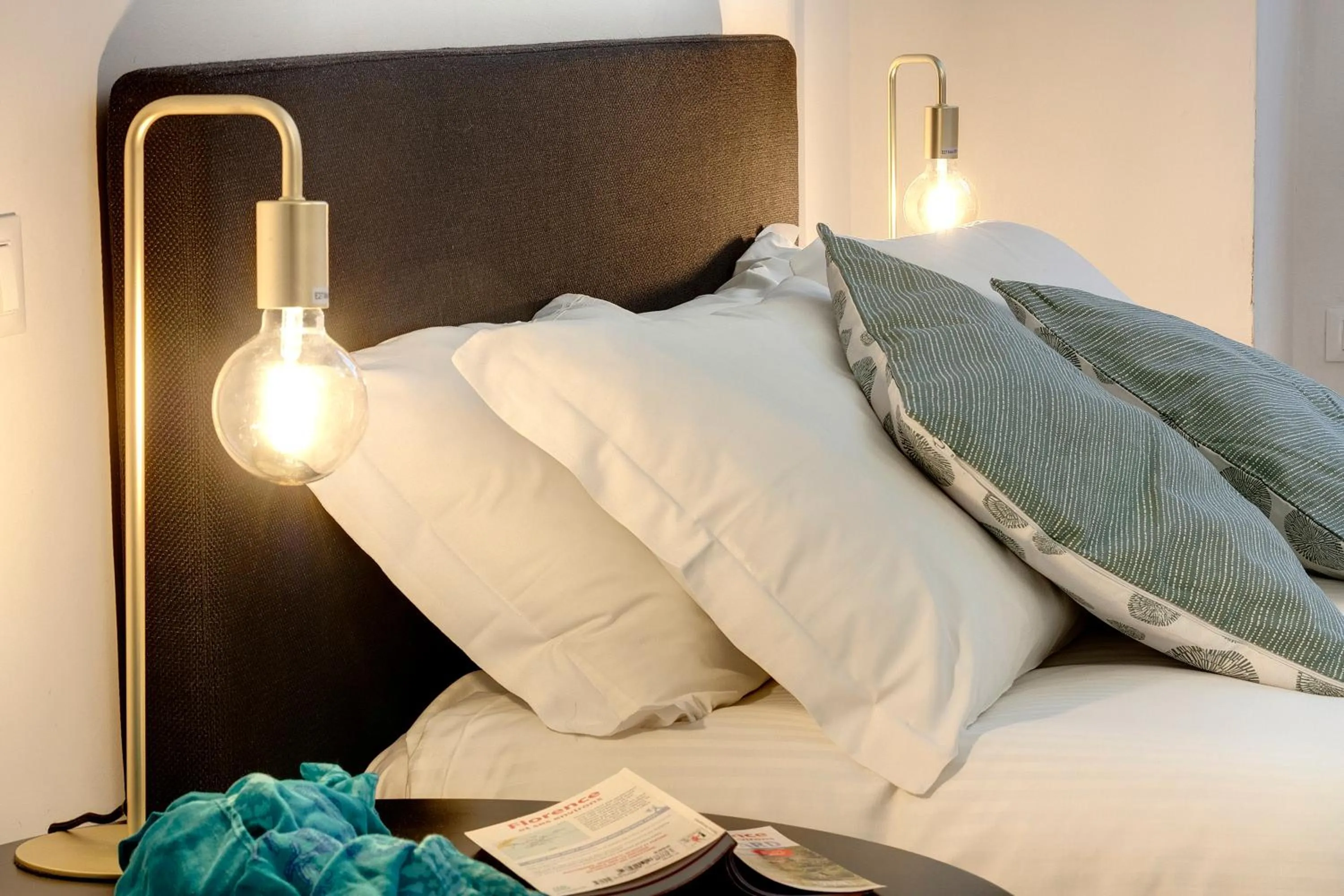 Bed in Costa San Giorgio Apartment by Mamo Florence