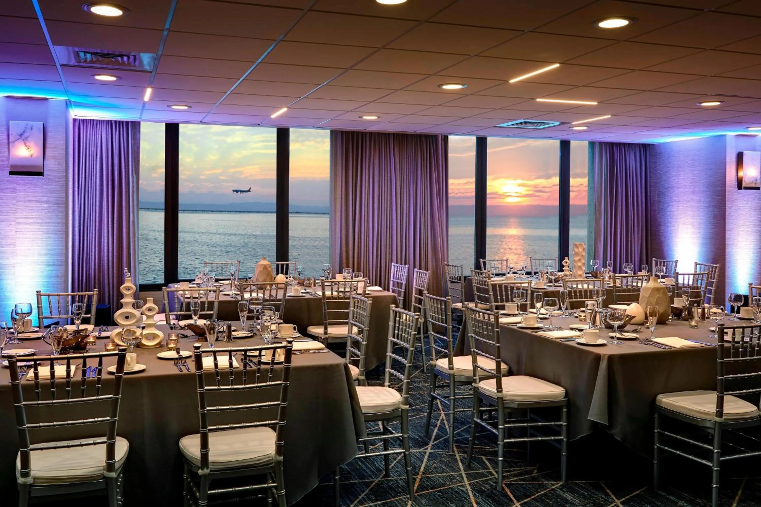 Meeting/conference room in San Francisco Airport Marriott Waterfront