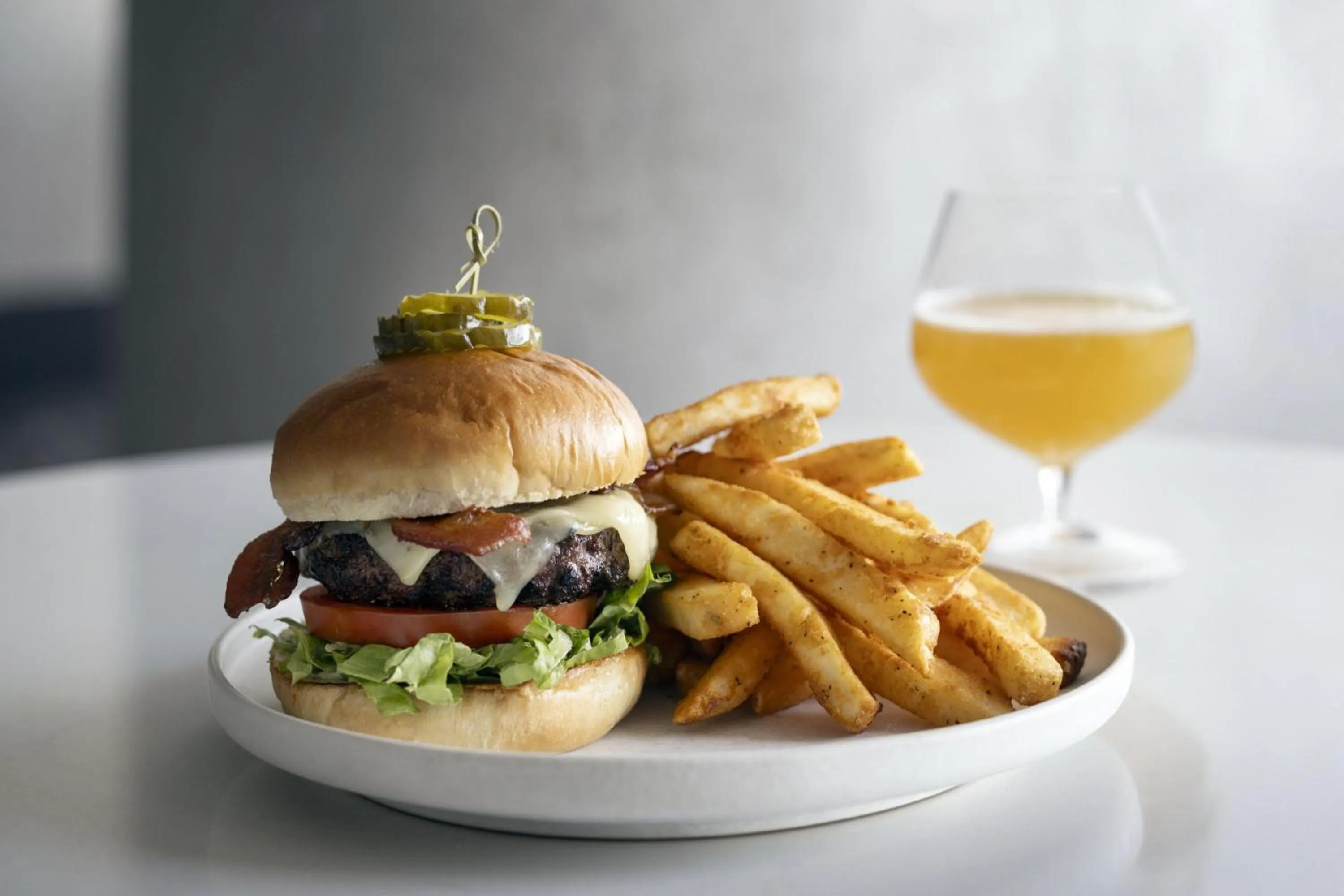 Restaurant/places to eat in San Francisco Airport Marriott Waterfront