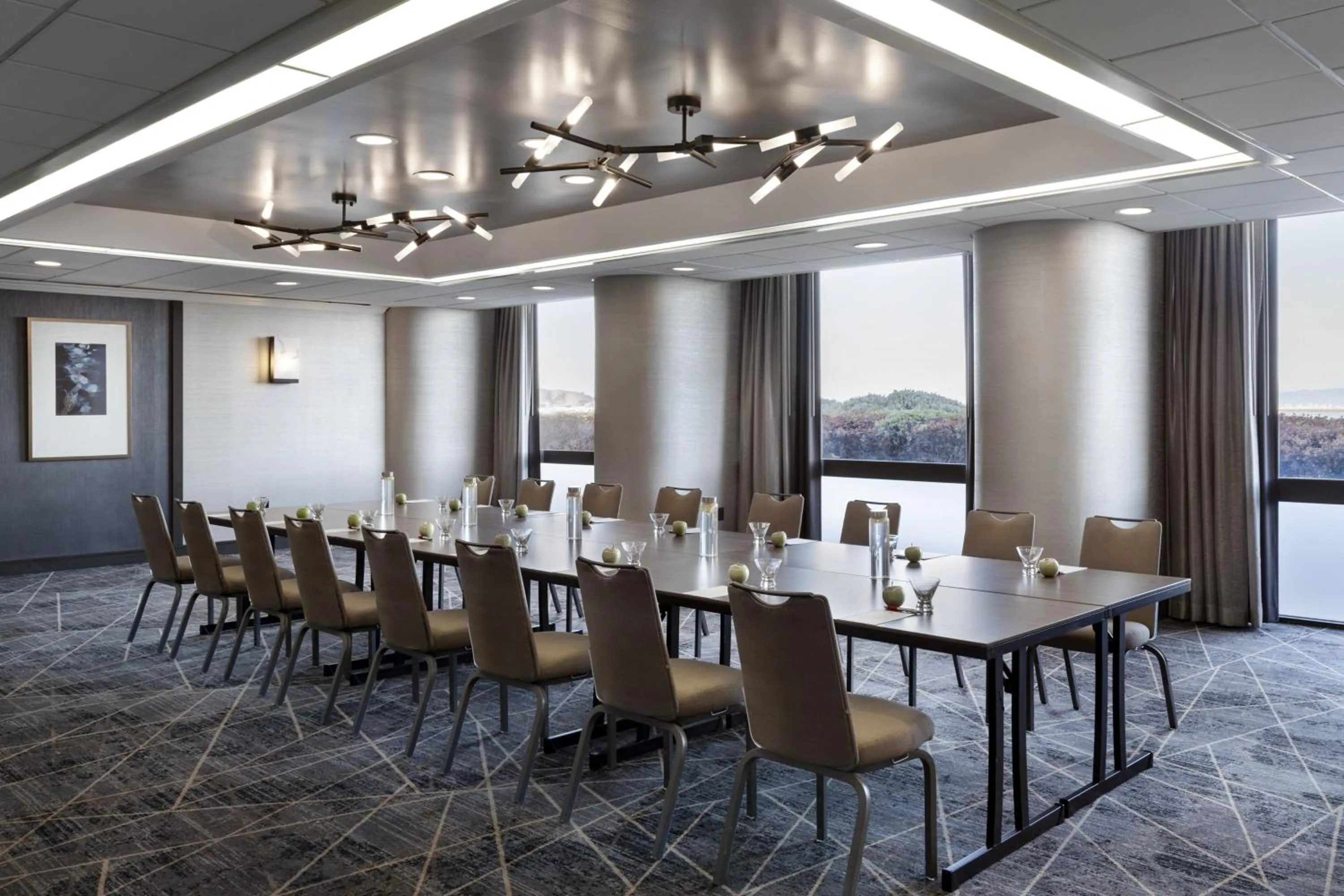 Meeting/conference room in San Francisco Airport Marriott Waterfront