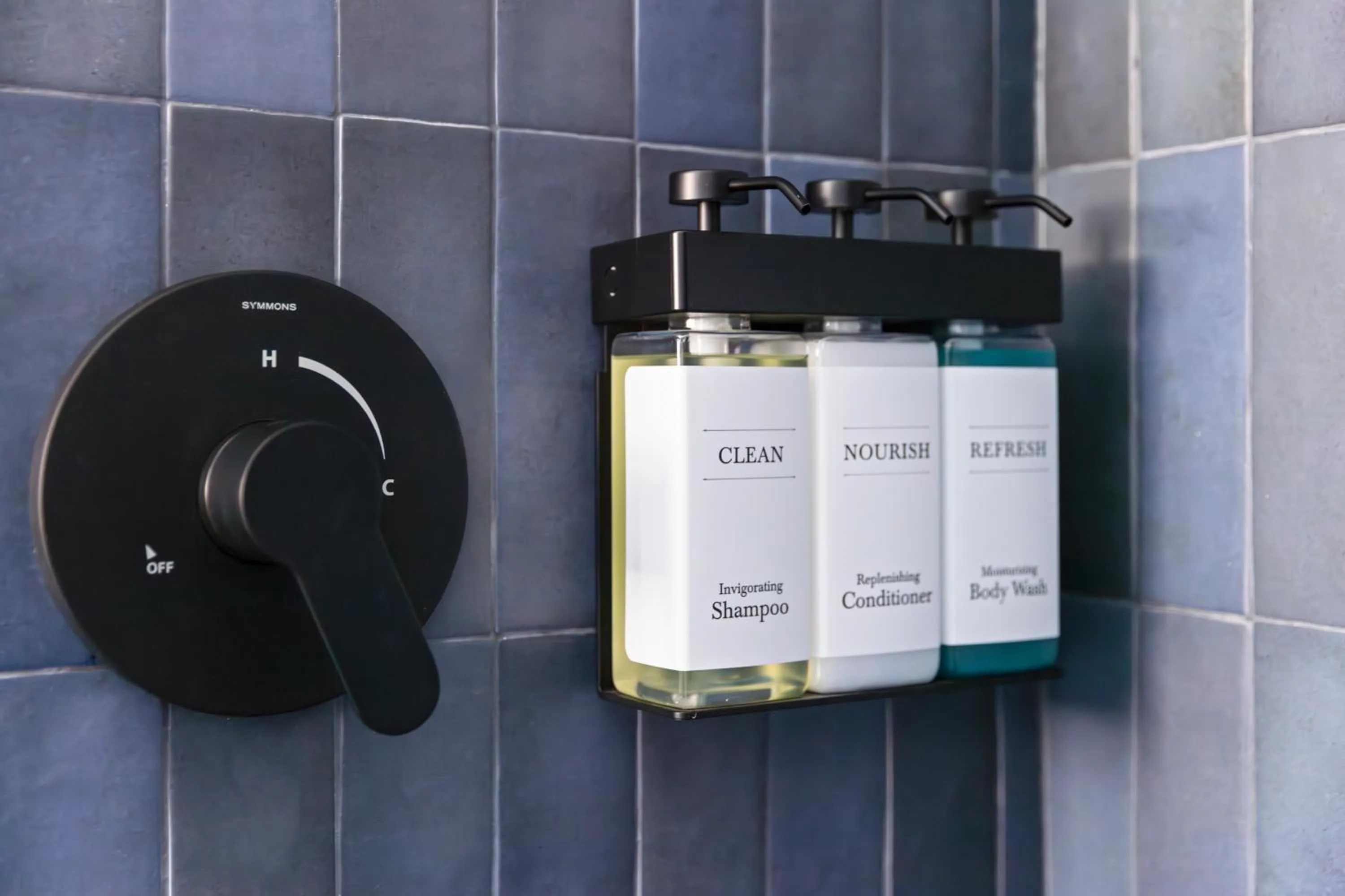 Bathroom in Riverside Tower Hotel