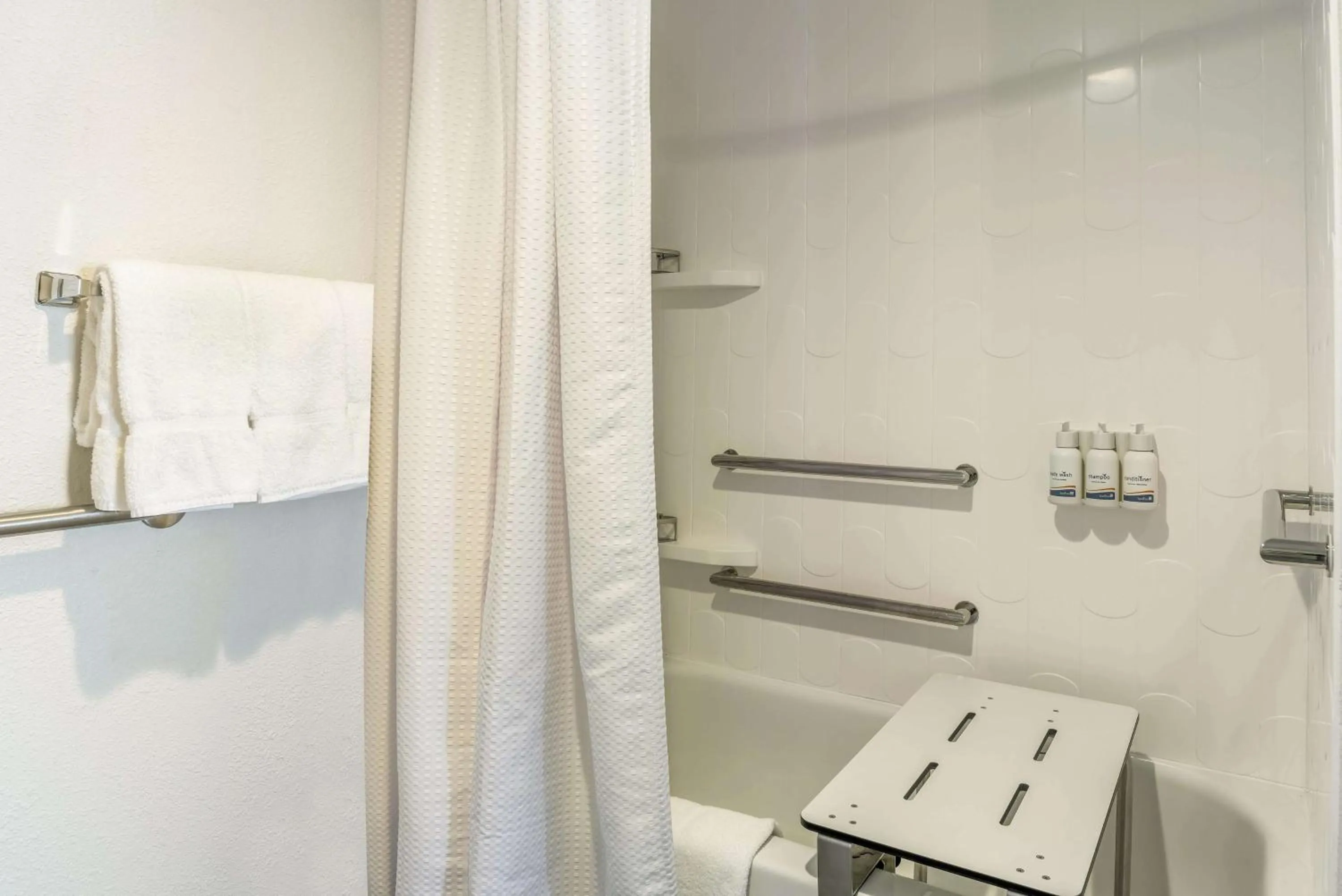 Bathroom in Sonesta ES Suites San Francisco Airport Oyster Point Waterfront