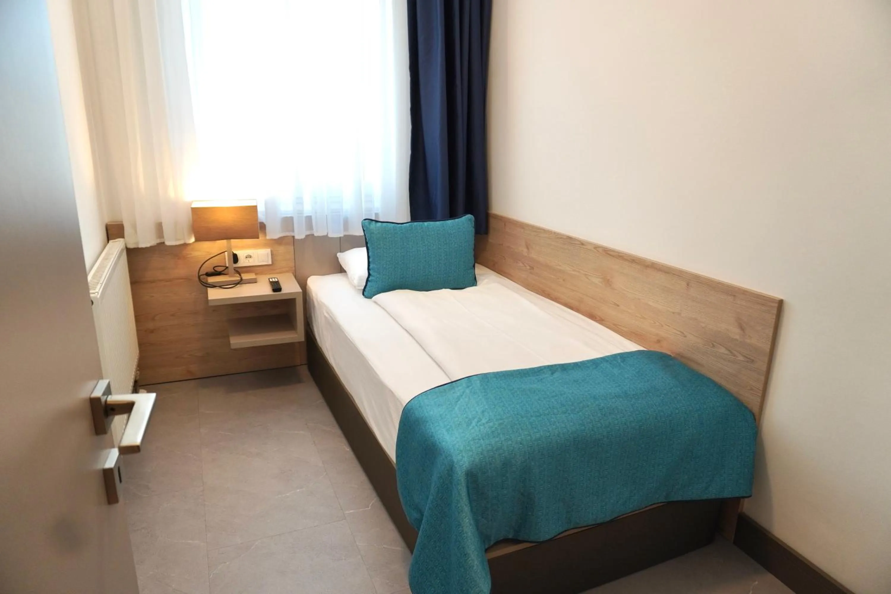 Bed in Hotel Atlas Halle