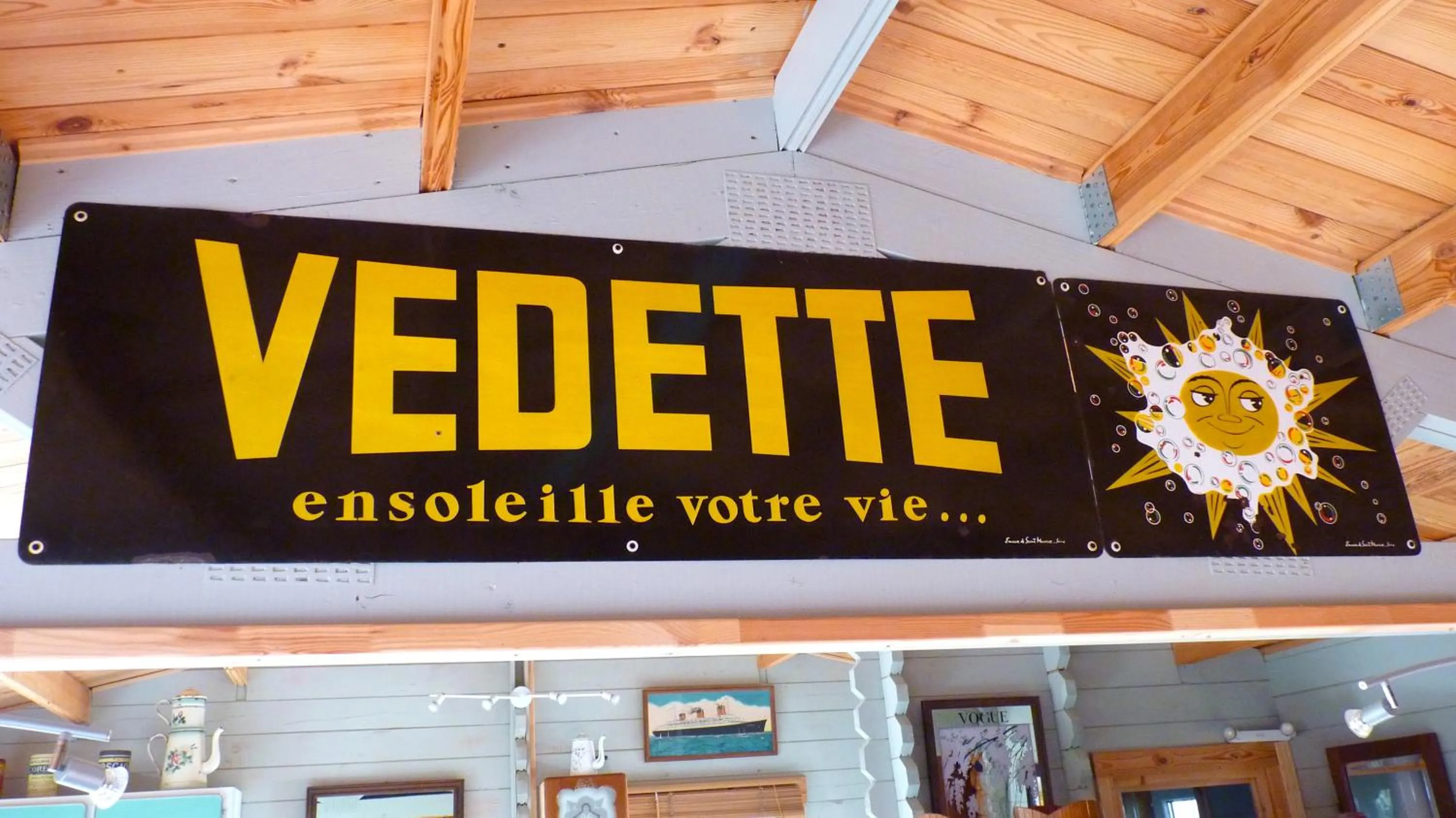 Decorative detail in La maison des musiciens