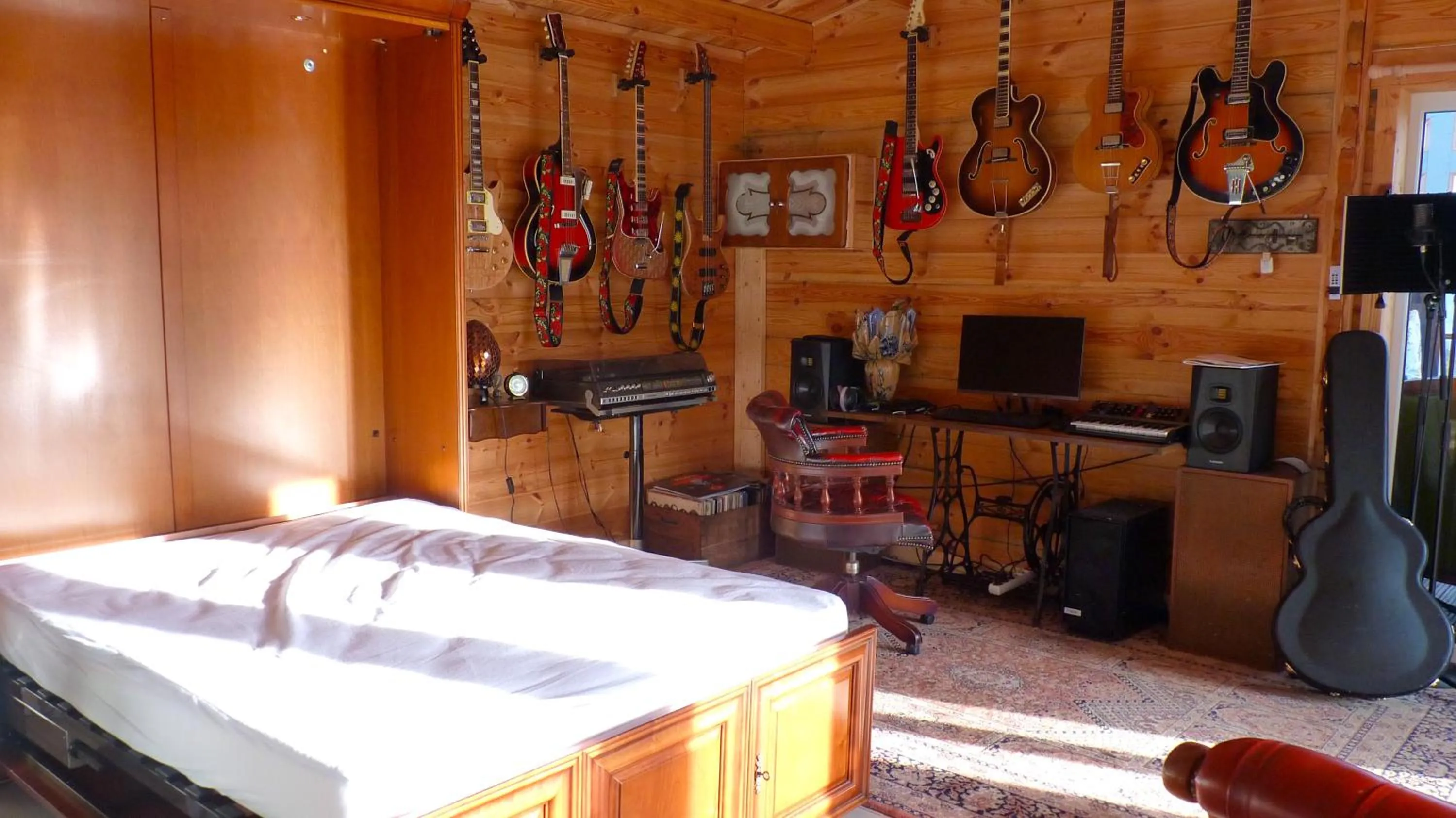 Photo of the whole room, Bed in La maison des musiciens