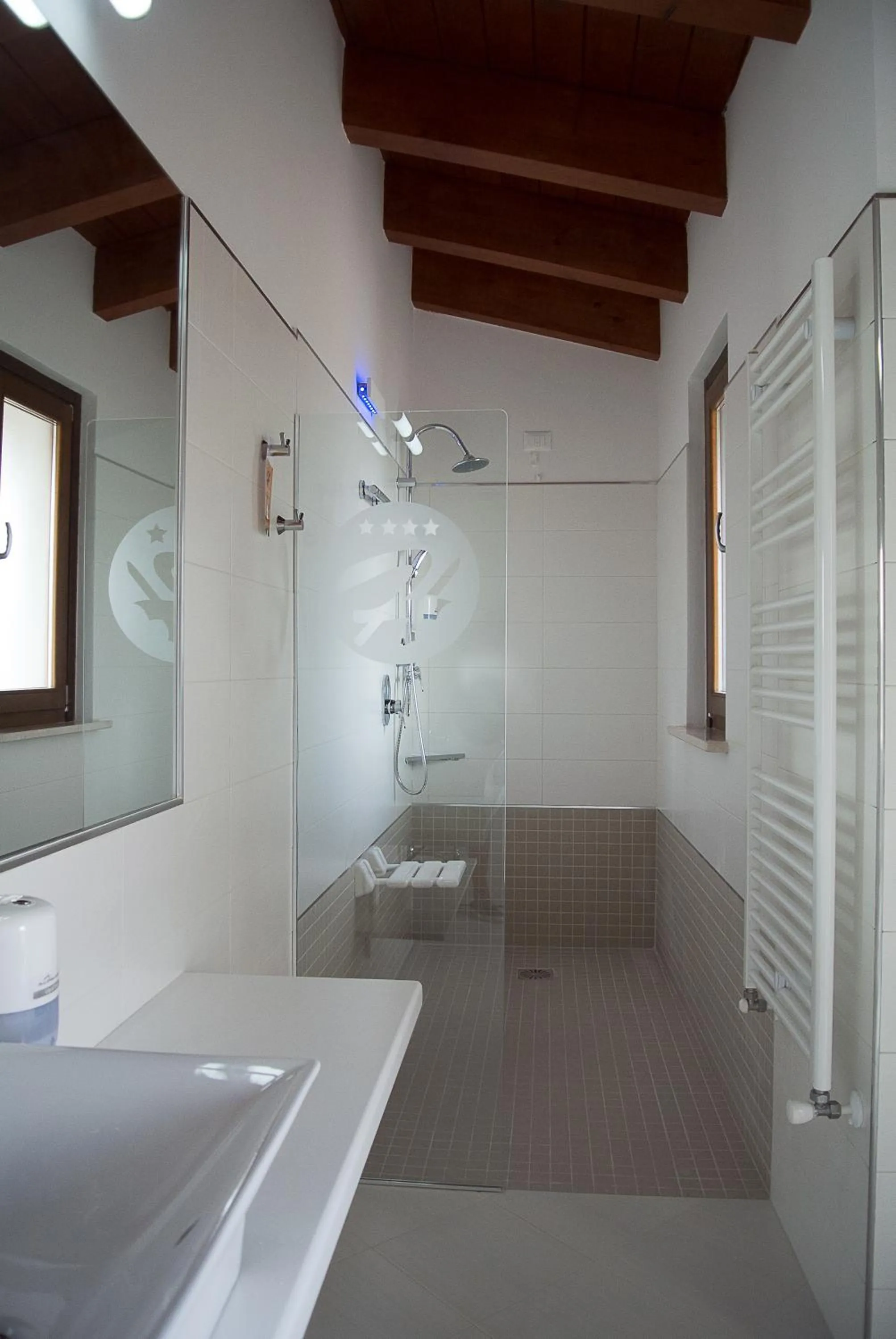 Toilet in Boutique Hotel e Spa Città Bianca