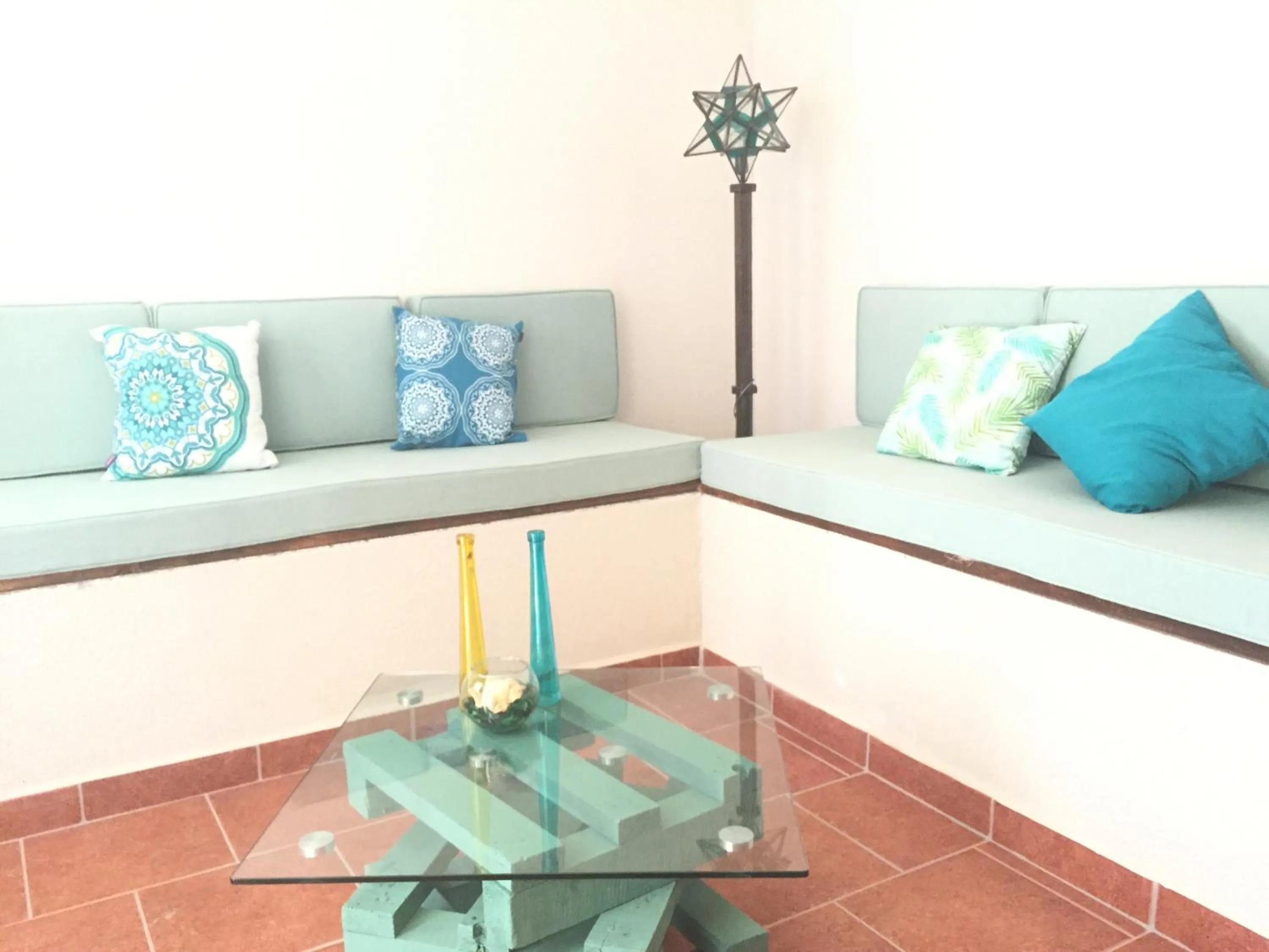 Decorative detail in Suites colibri