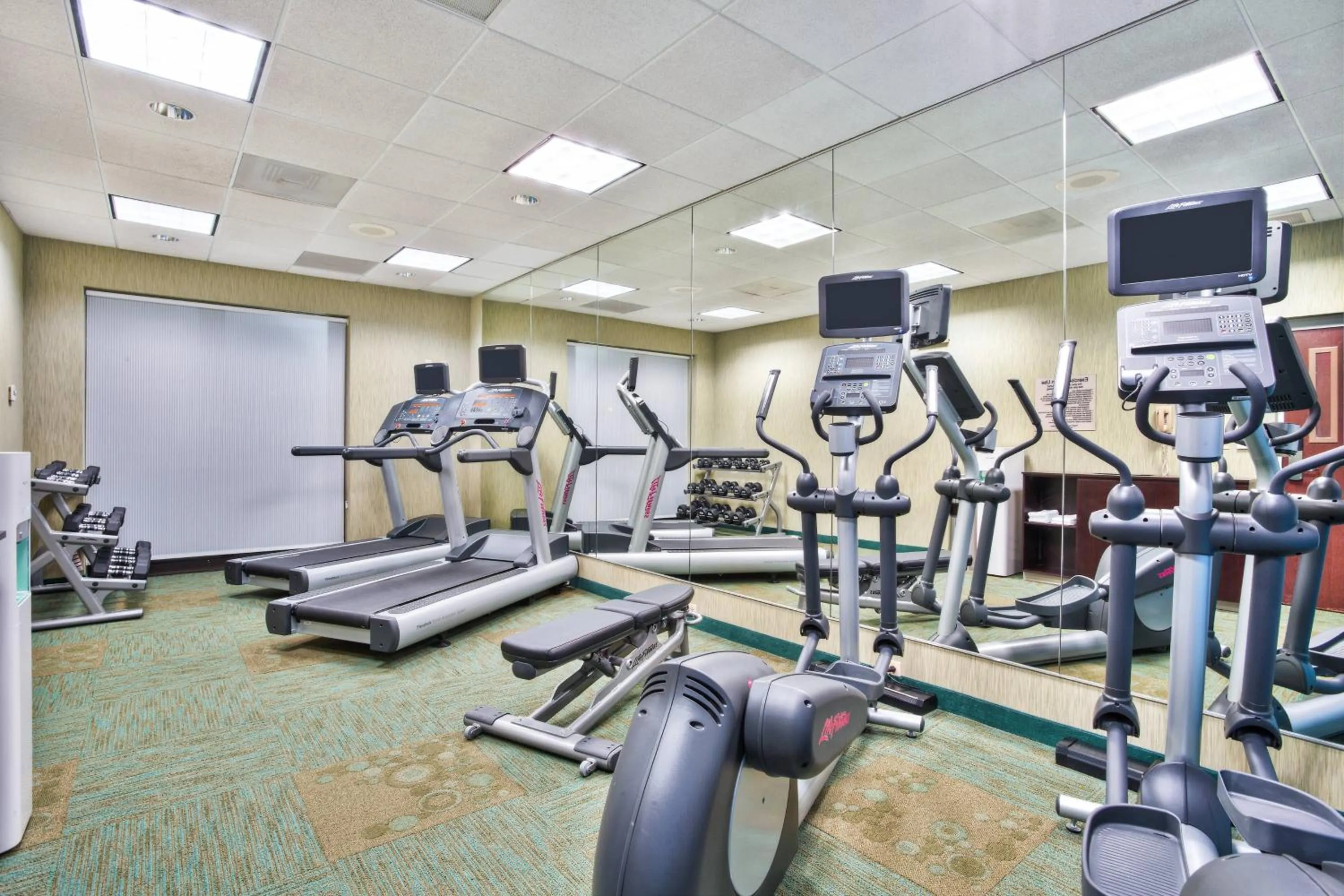 Fitness centre/facilities in SpringHill Suites by Marriott Chicago Southwest at Burr Ridge Hinsdale