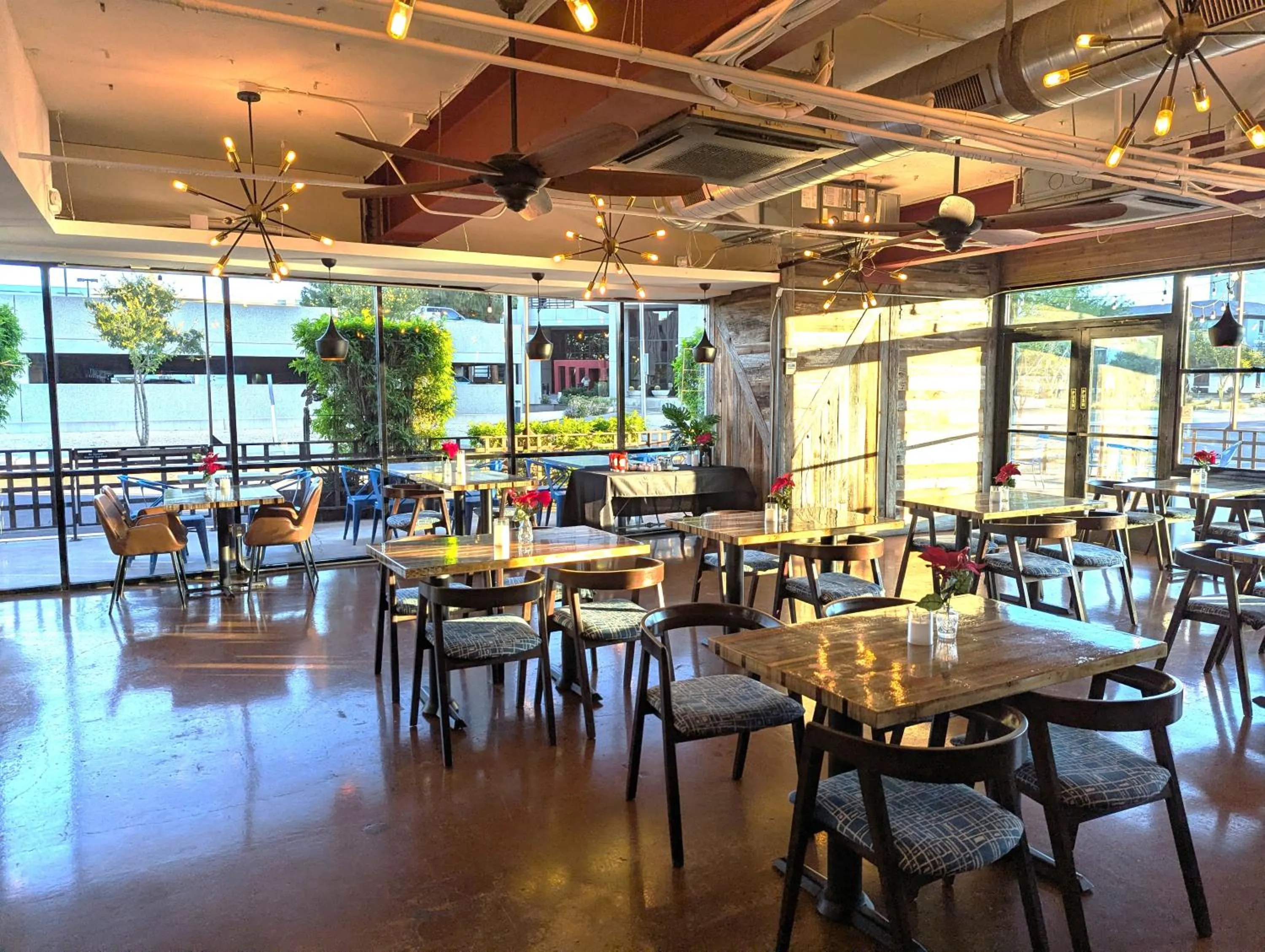 Restaurant/places to eat in The Clarendon Hotel & Spa, BW Signature Collection