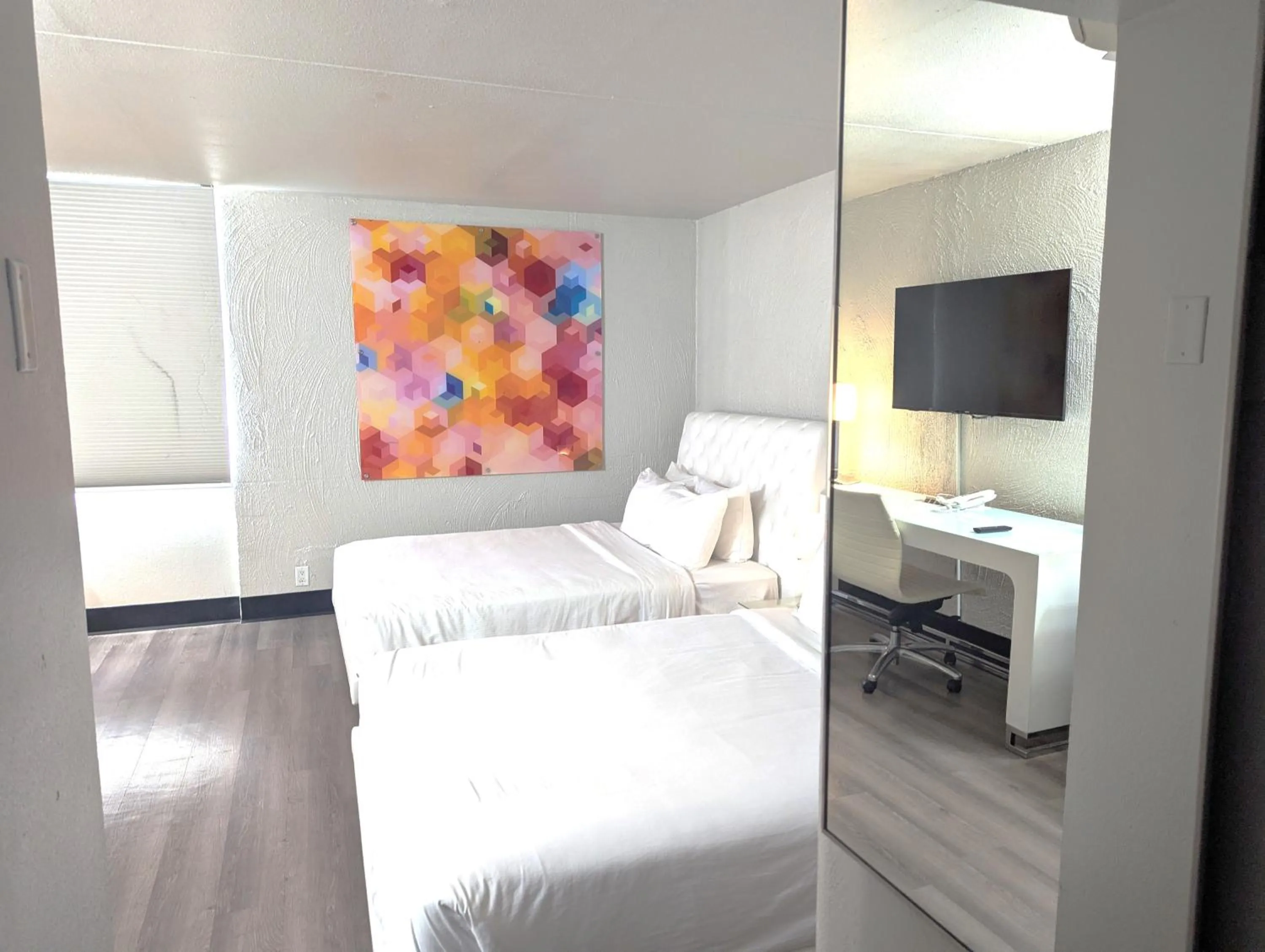 Bedroom, Bed in The Clarendon Hotel & Spa, BW Signature Collection