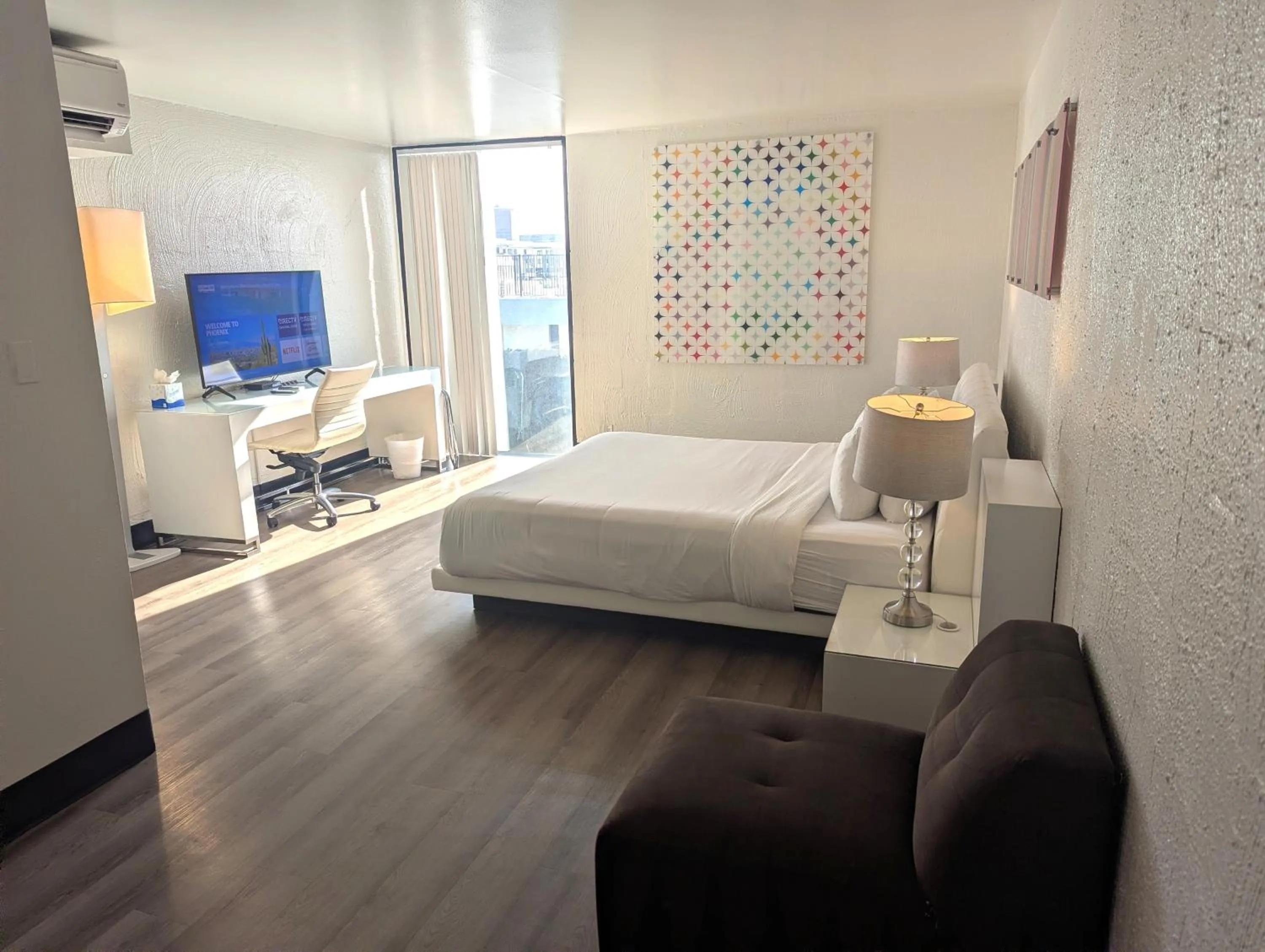 Bedroom, Bed in The Clarendon Hotel & Spa, BW Signature Collection