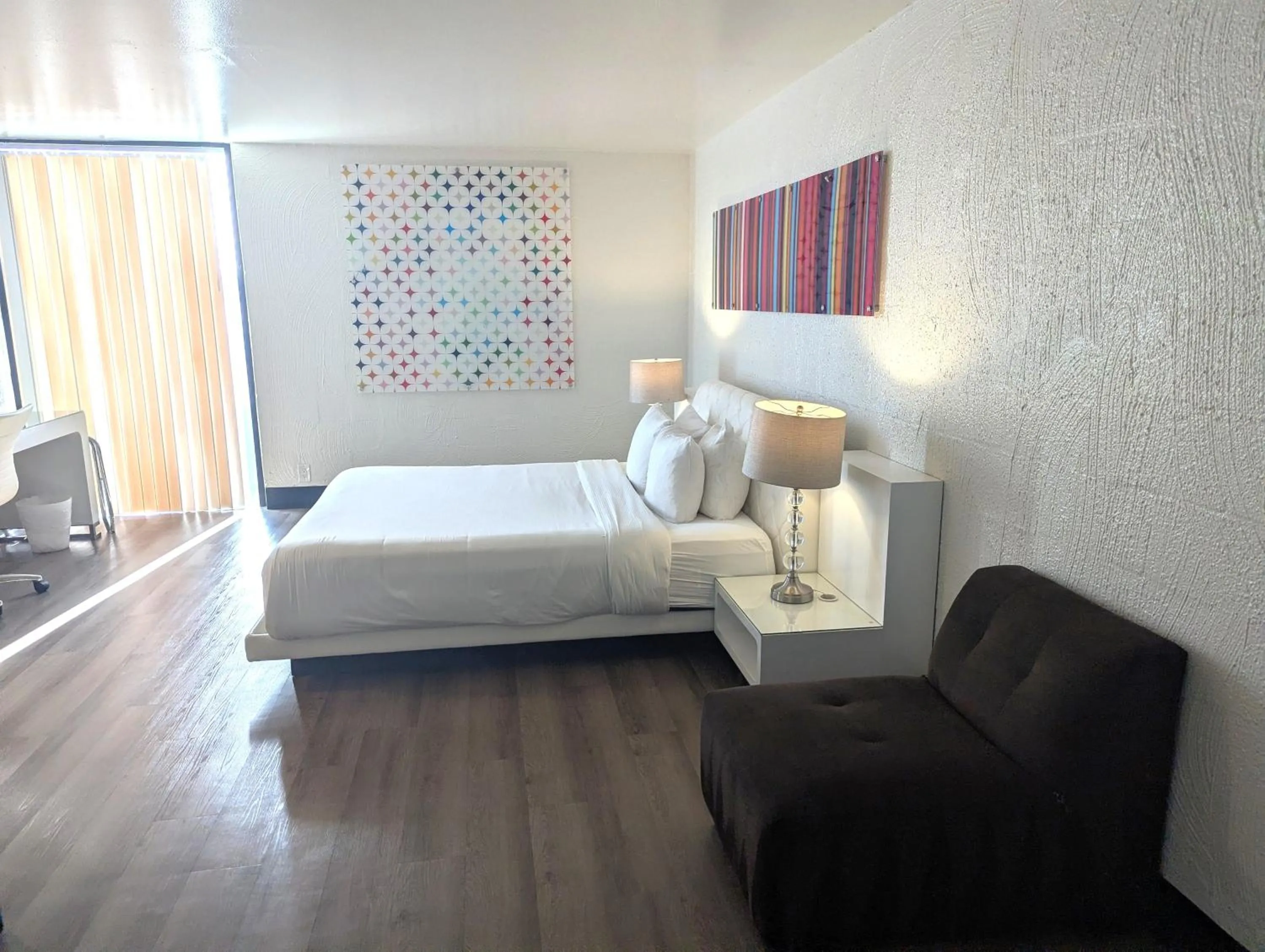 Bedroom, Bed in The Clarendon Hotel & Spa, BW Signature Collection