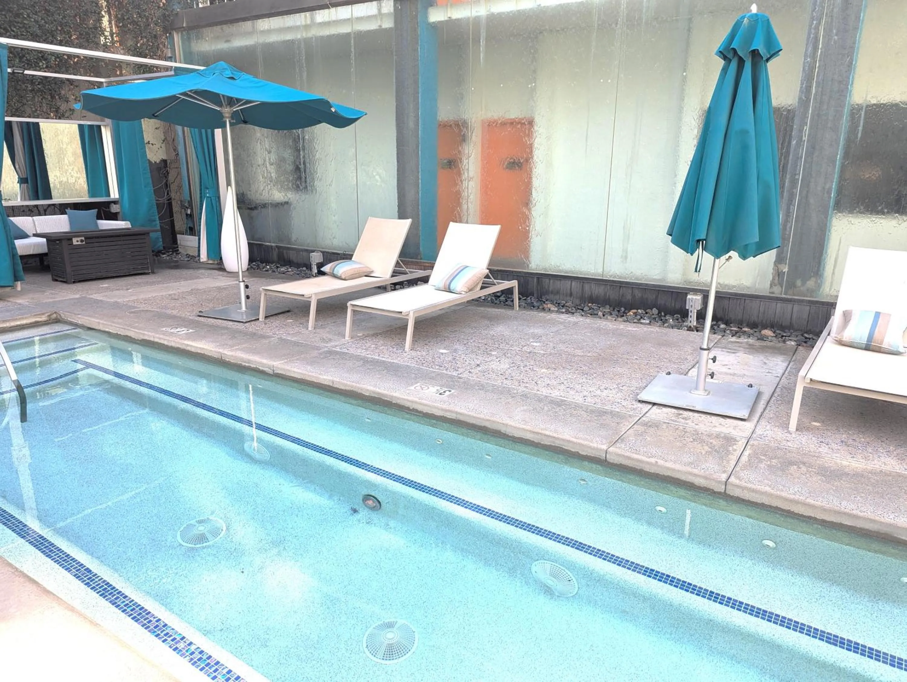 Swimming pool in The Clarendon Hotel & Spa, BW Signature Collection