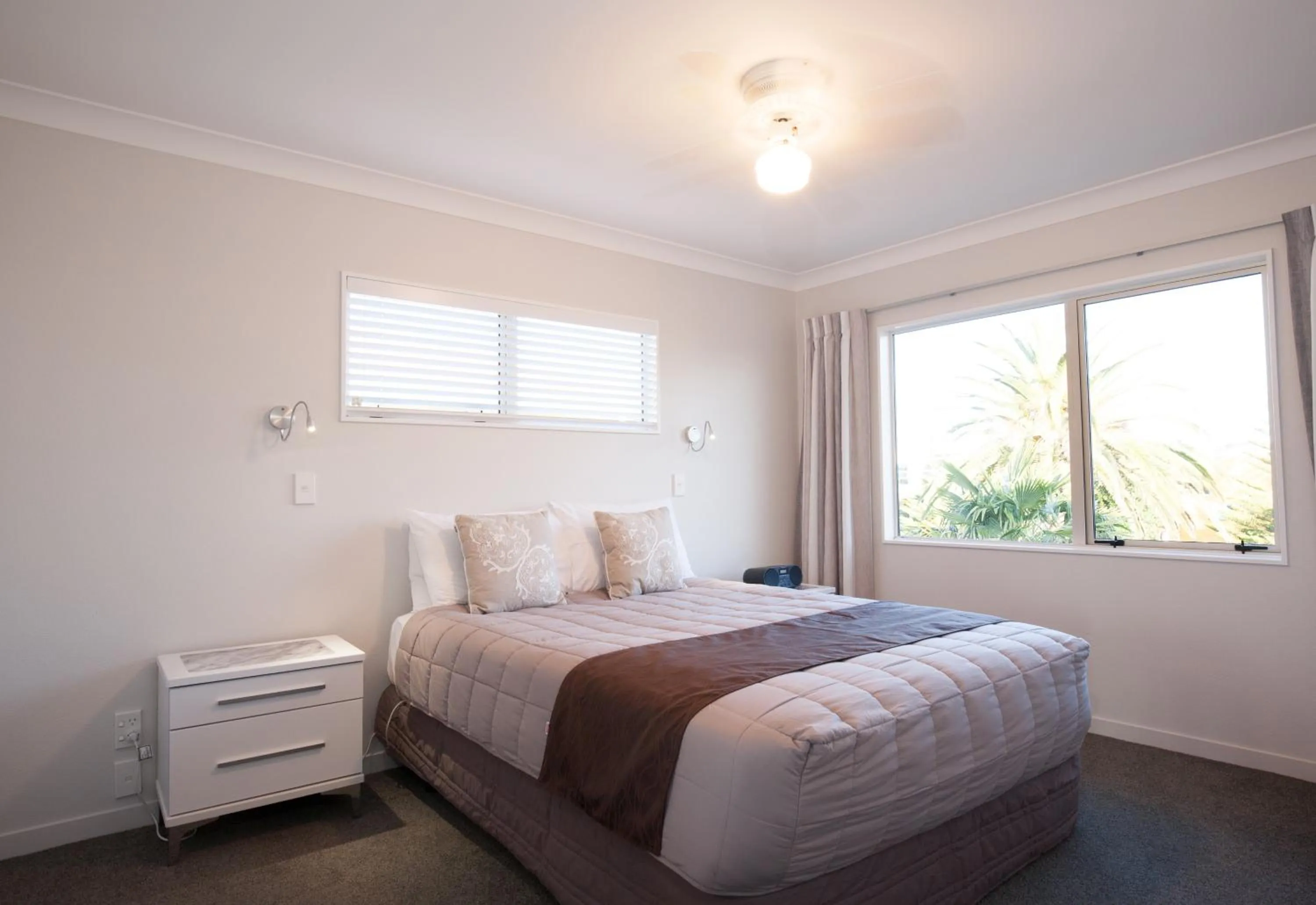 Bed in Pacific Palms Resort