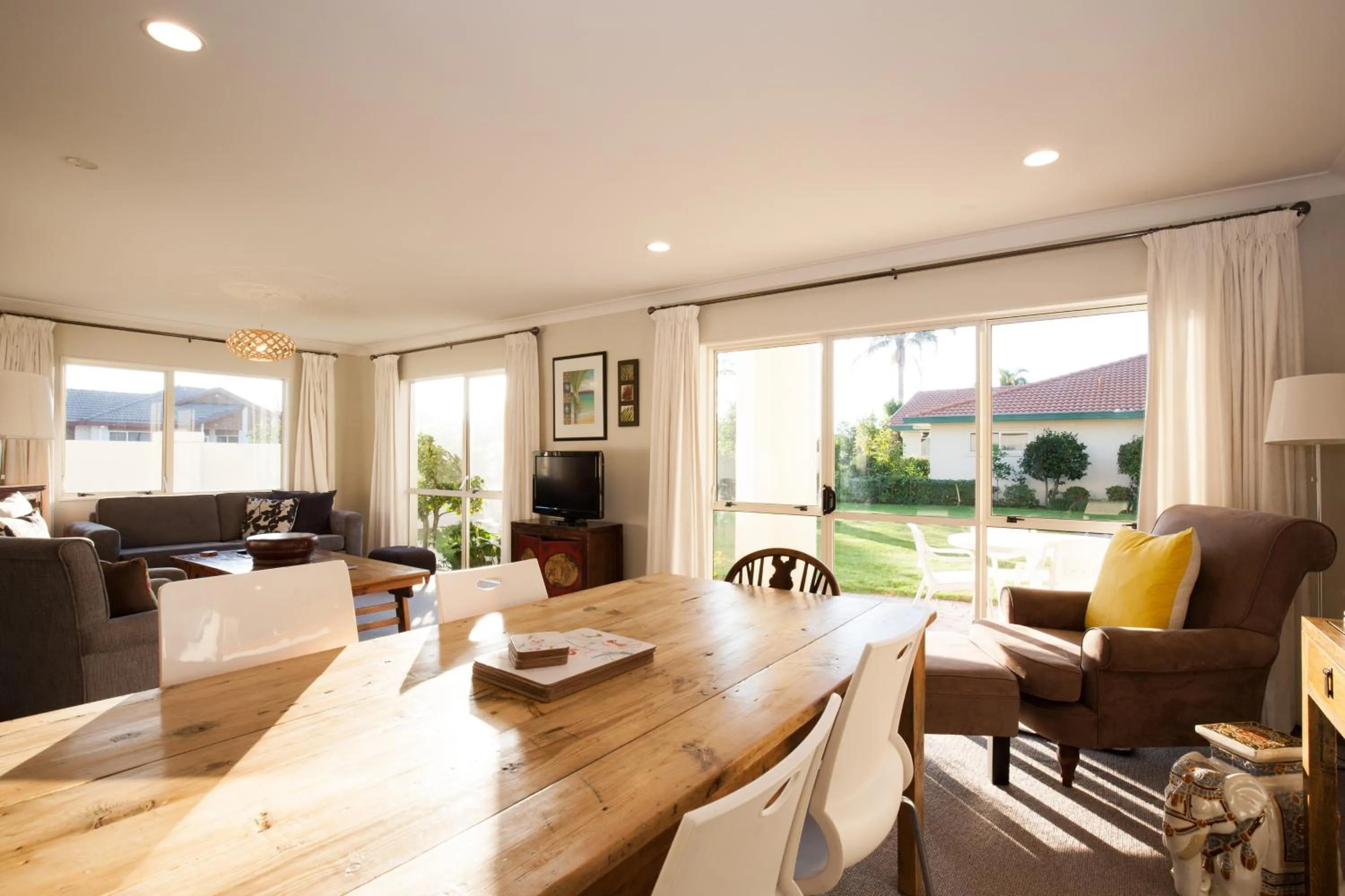 Living room in Pacific Palms Resort